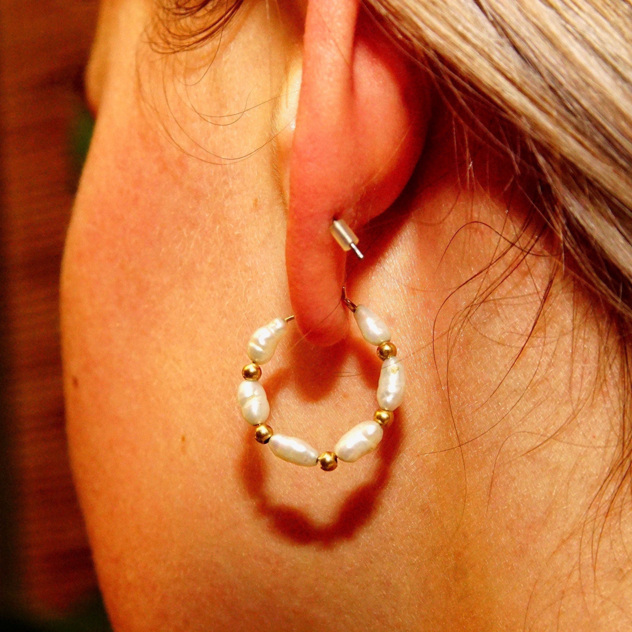 Vintage 14K Gold Baroque Pearl Hoop Earrings, Small Cute Pearl Huggie Hoops, Accents Gold Beads, 22mm