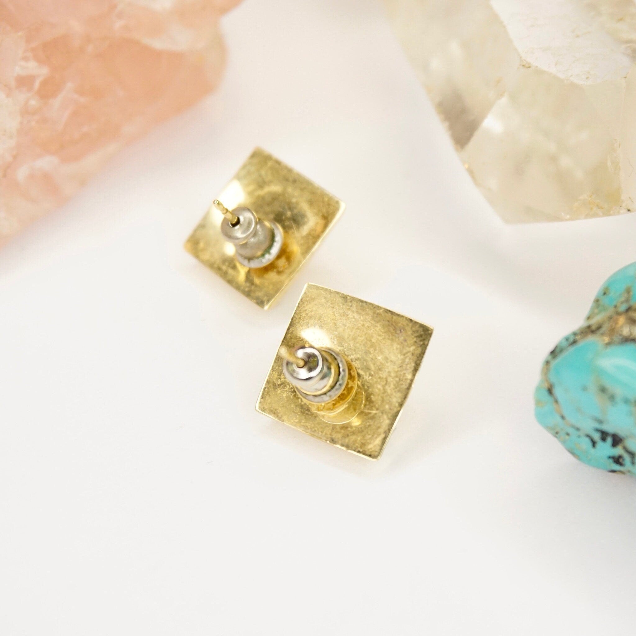 14K Pyramid Post Earrings, Square Gold Stud Earrings, Minimalist Gold Earrings With Rounded Pyramid Design, 14K Gold Jewelry