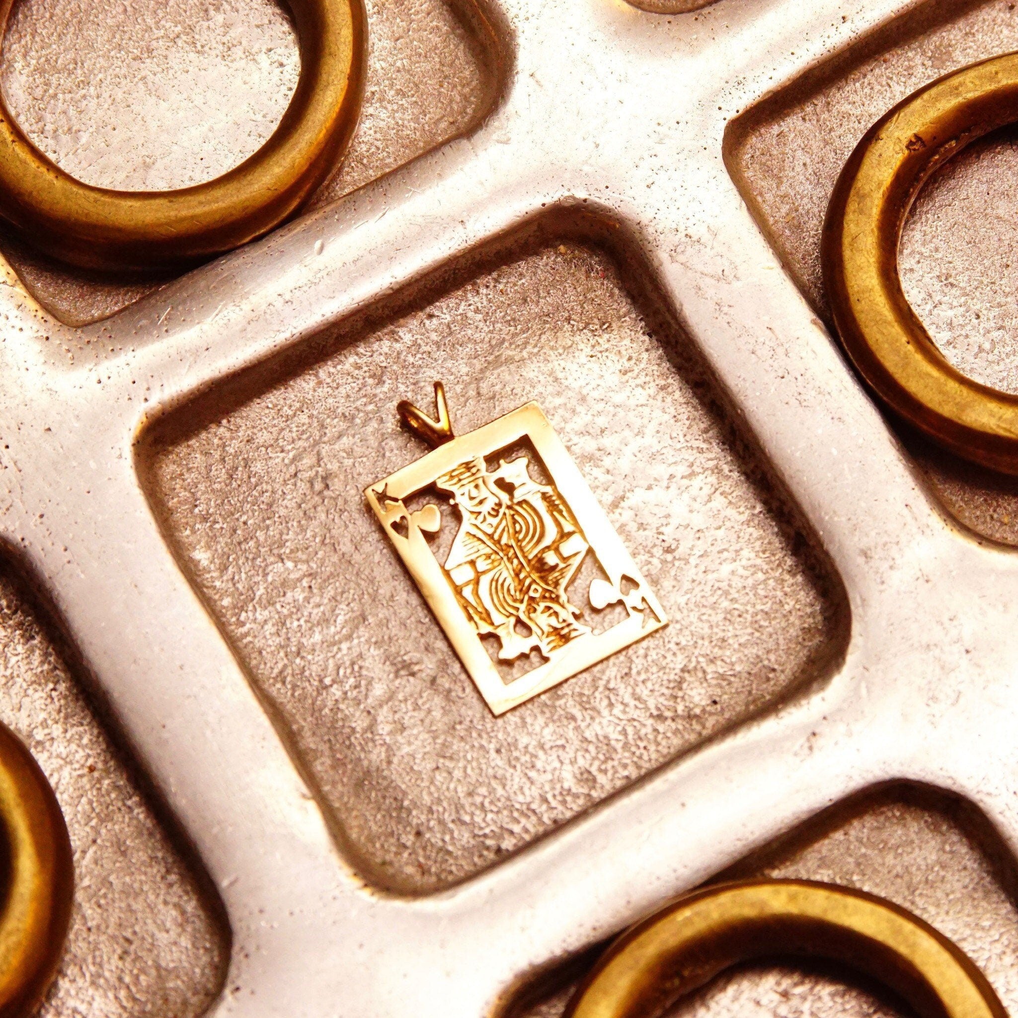 Vintage 14K Solid Gold King Of Hearts Pendant, Polished Yellow Gold, Cutout Design, Split Gold Bail, Cute Mini Pendant, 29mm x 17mm