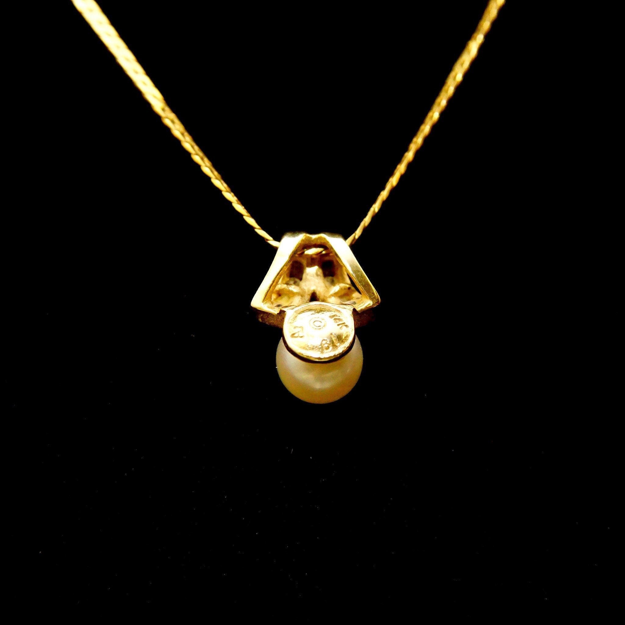 Vintage 14K Pearl Solitaire Diamond Accent Pendant, Yellow Gold (8) Diamond Pave Ribbon Setting, Dainty 585 Pendant, Elegant, 16 1/2" Long