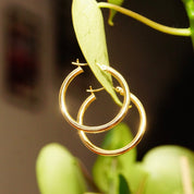 Vintage 14K Yellow Gold Hoop Earrings, 3mm Hollow Tubes, Medium Sized Hoops, Hinged Earring Post, 585 Jewelry, Lightweight Hoops, 34"