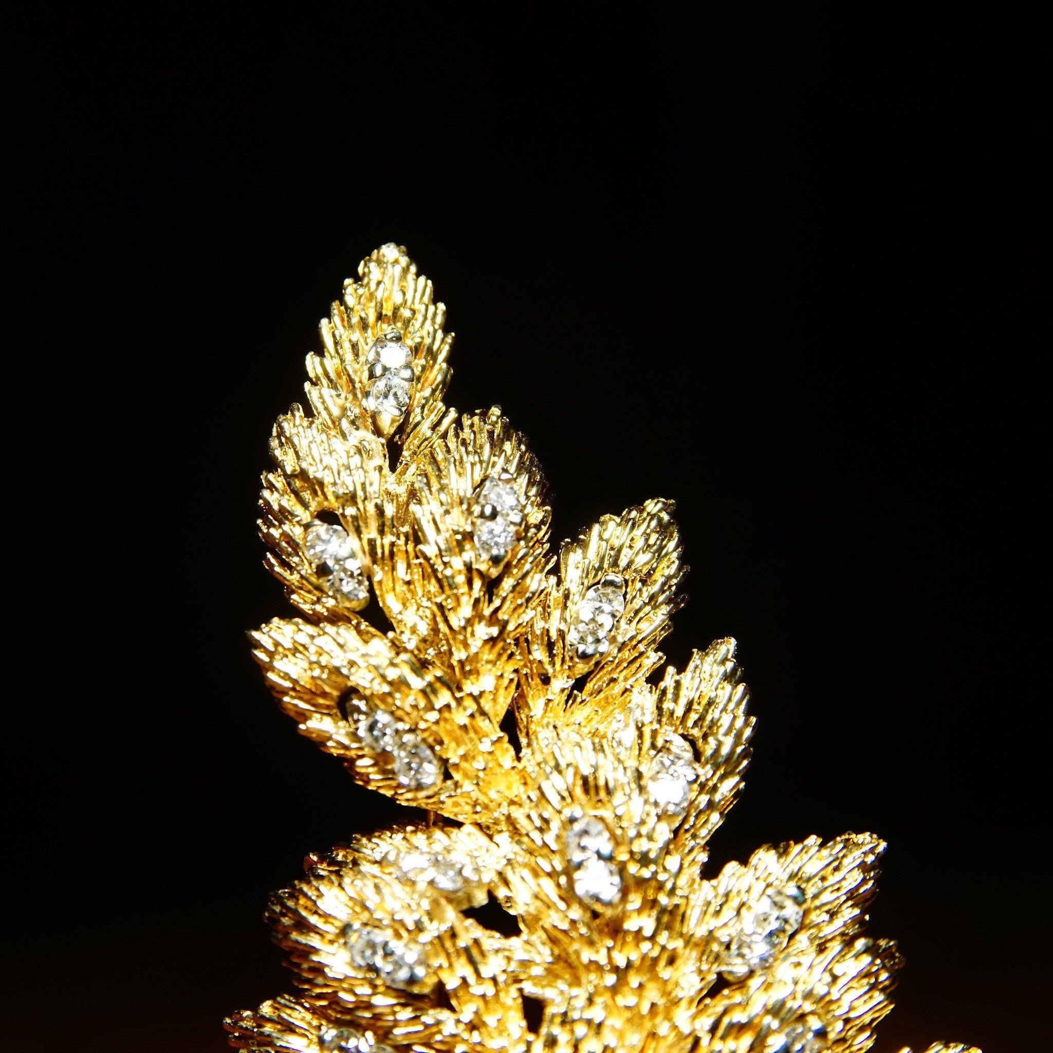 Vintage 14K Yellow Gold Diamond Conifer Tree Brooch, Textured Gold Pine Tree With 38 Dazzling Diamonds, 1.9 TCW, 2 3/8 L x 1 1/2 W