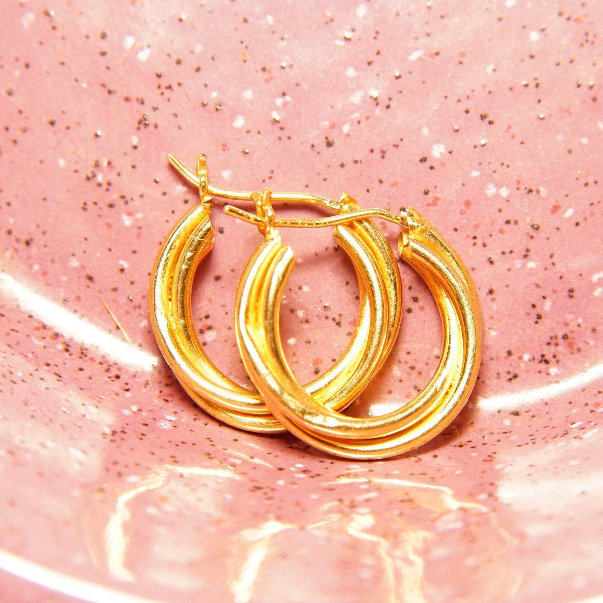 Vintage 14K Yellow Gold Spiral Wreath Hoop Earrings, Small Hollow Tube Hoops, Twist Around Hoops, Cute 585 Accessories, 17mm
