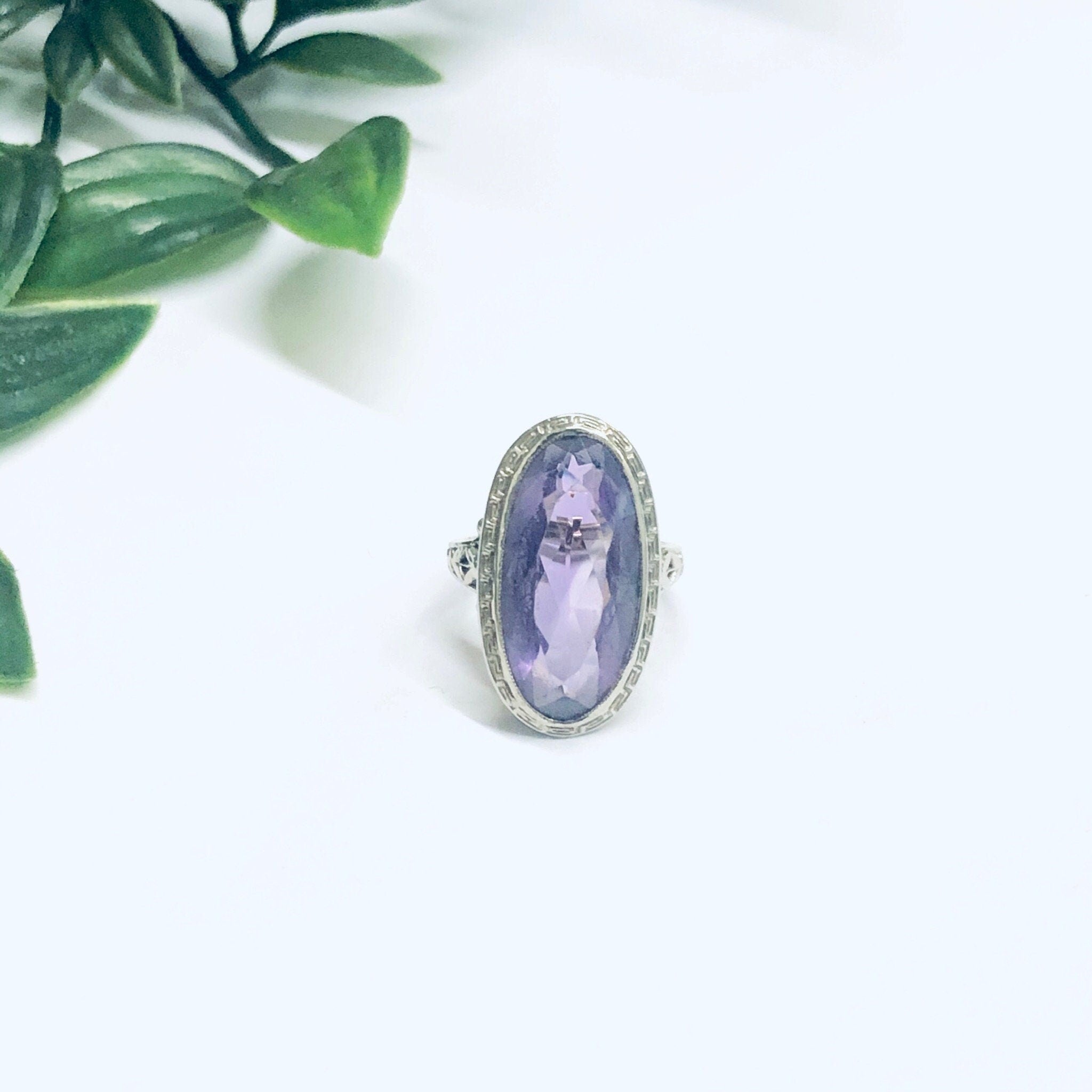 Vintage 18K White Gold Ring with Amethyst Gemstone, Amethyst Jewelry, White Gold Ring, 18K Jewelry, Engagement Ring