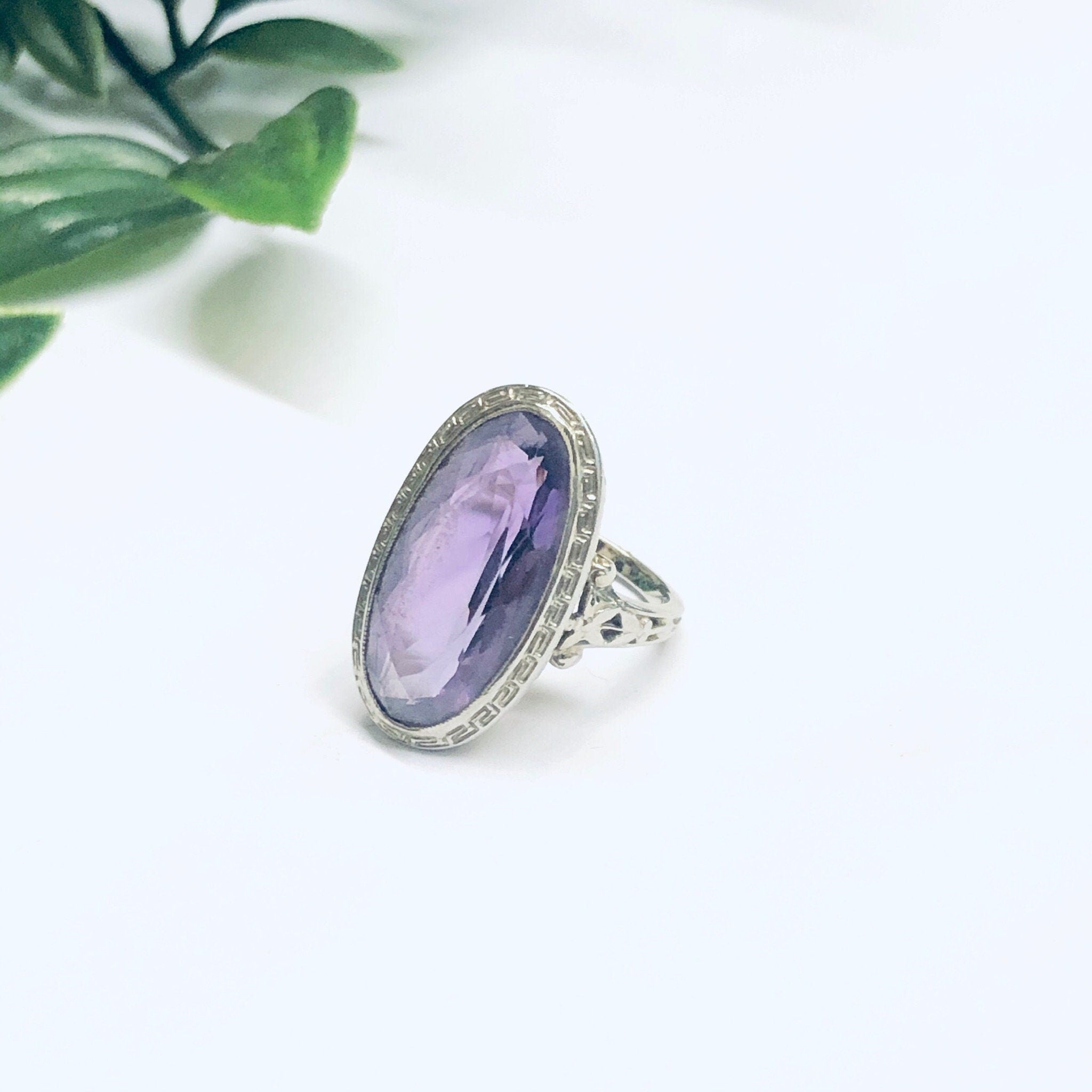 Vintage 18K White Gold Ring with Amethyst Gemstone, Amethyst Jewelry, White Gold Ring, 18K Jewelry, Engagement Ring