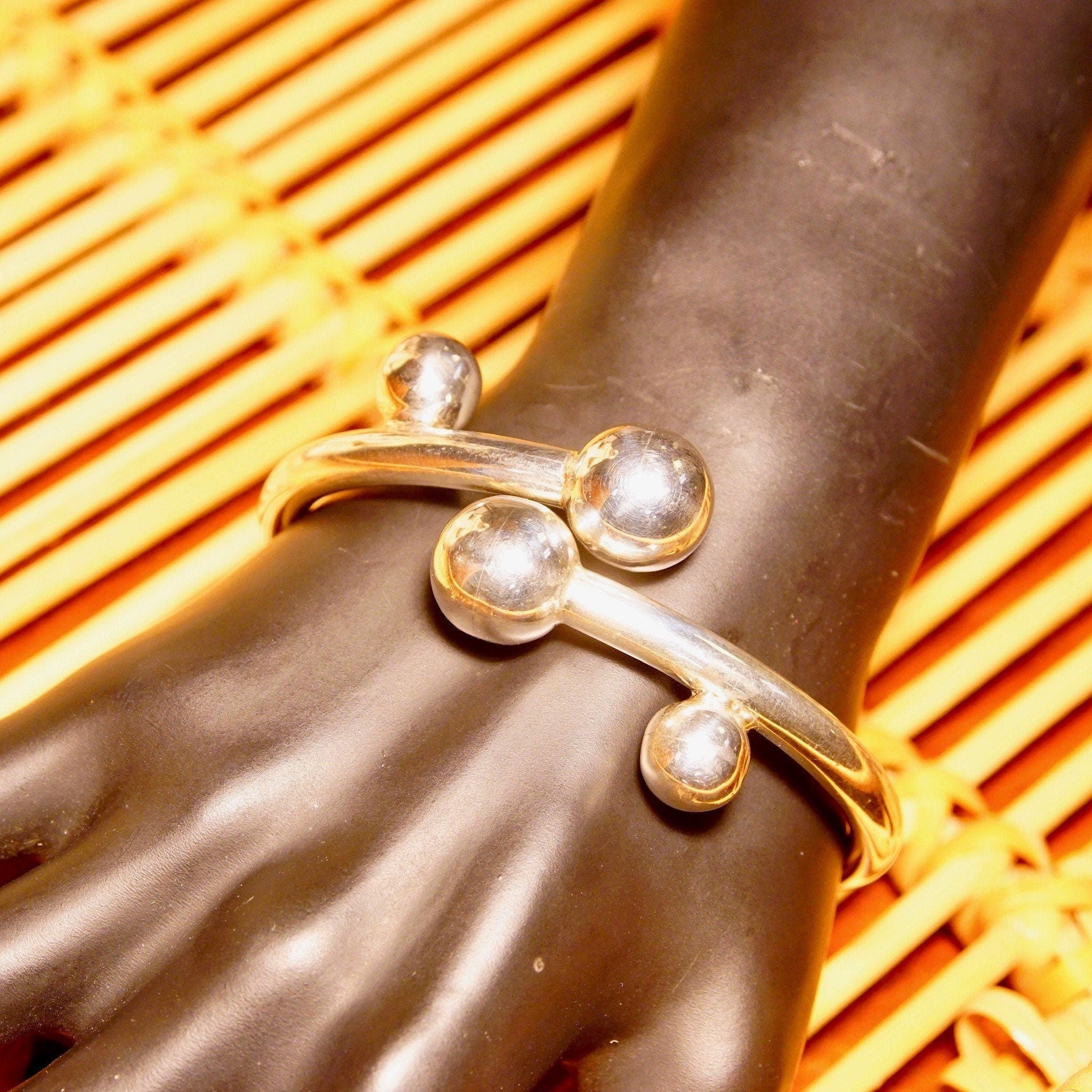 Vintage Abstract Modernist Hinged Sterling Silver ClamperCuff, Silver Bar & Orb Design, Adjustable Cuff, Unique 925 Accessories, 7" L