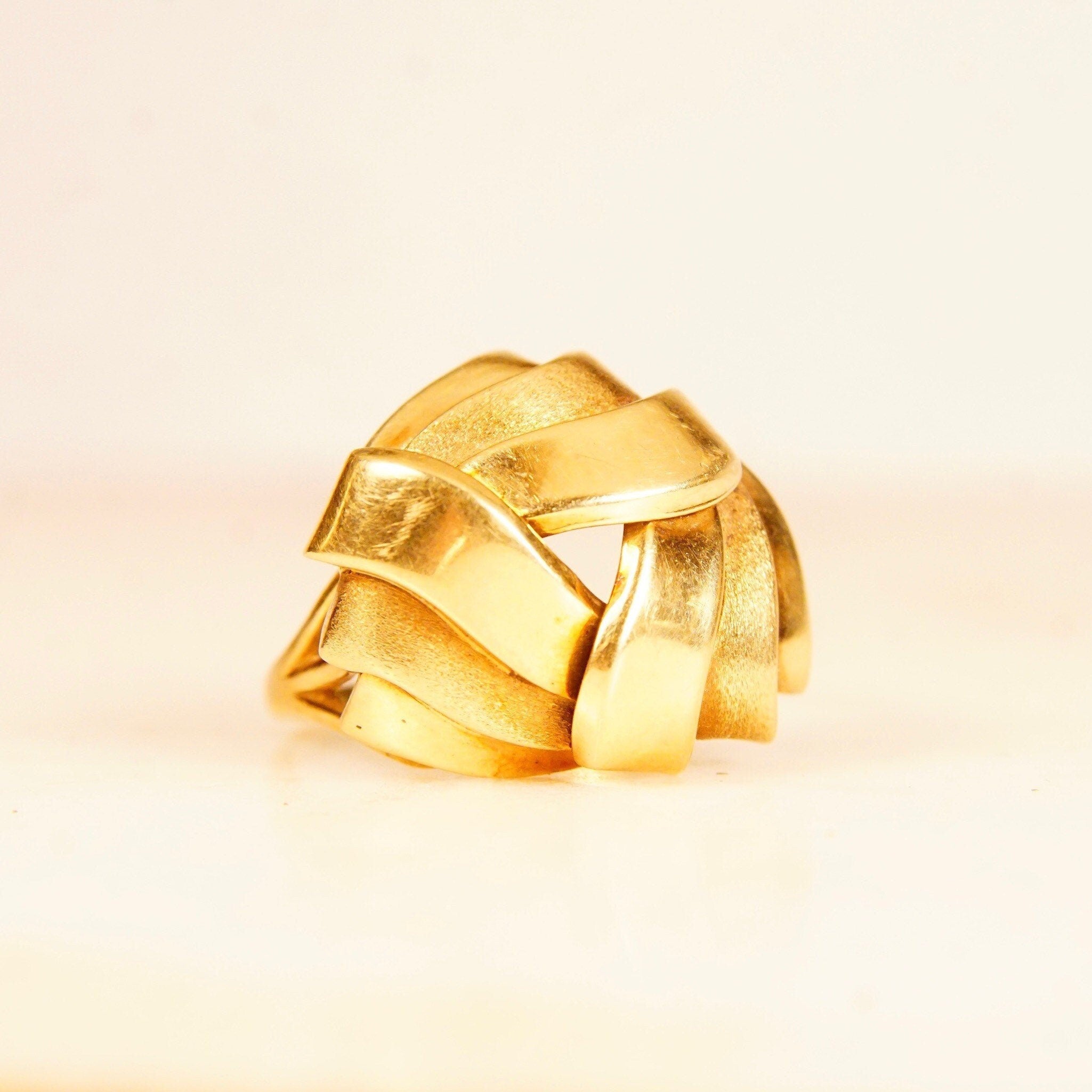 Vintage 585 GERMANY Yellow Gold Layered Dome Ring, Abstract Swirl Dome Ring, Ribbon Wreath Design, Chunky Gold Ring, Size 8 3/4 US