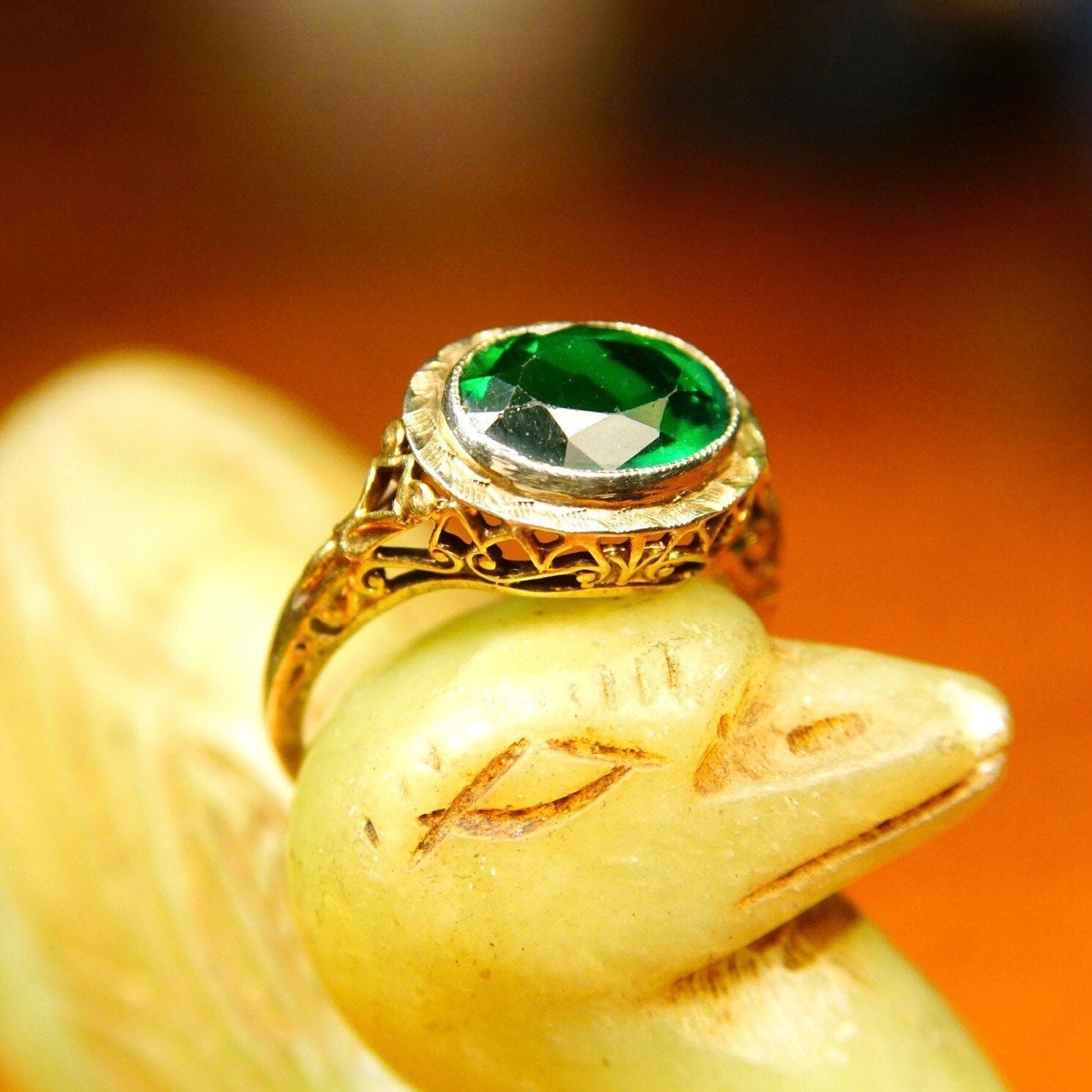 Vintage Art Deco 14K Gold Chrome Tourmaline Cocktail Ring, Yellow Gold Filigree, White Gold Bezel Setting, Oval-Cut Gemstone, Size 6 1/4 US
