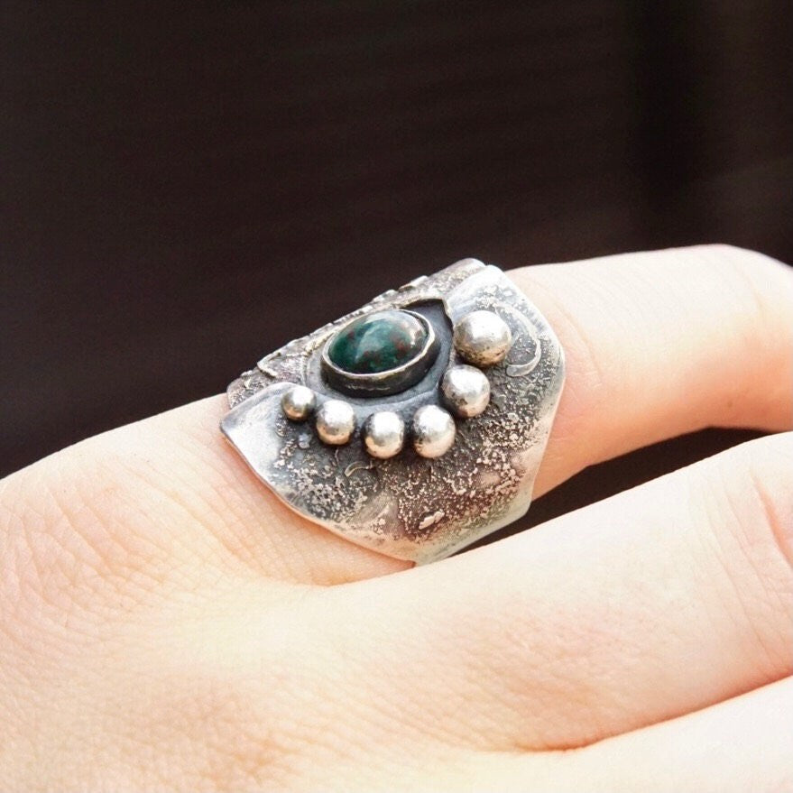Vintage Brutalist Sterling Silver Gemstone Ring, Abstract Brushed Ring With Gemstone & Accent Silver Beads, Artisan Jewelry, Size 7 US