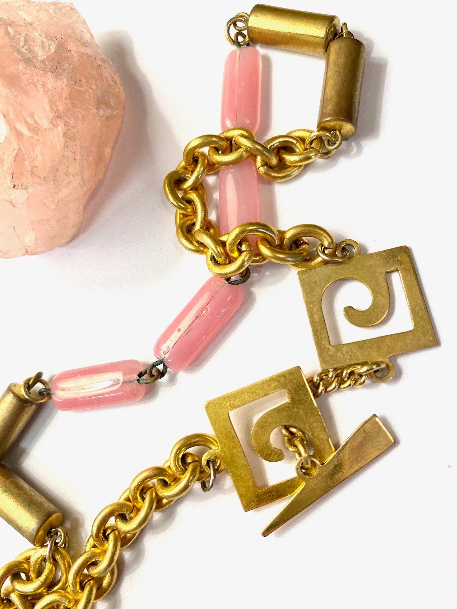 Vintage Gold Toned Choker With Pink Glass Beads, Abstract Clasp Detail, Retro Thick Gold Toned Chain With Glass Beads