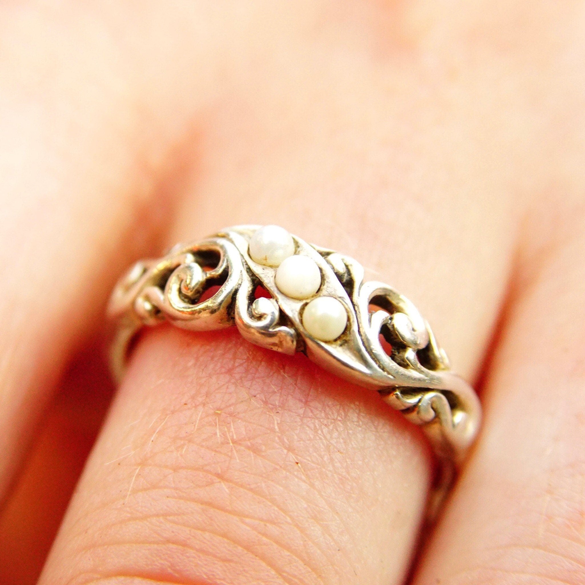 Vintage Kabana Sterling Silver Seed Pearl Ring, Ornate Silver Fleur Ring With 3 Small Accent Pearls, 2.25mm Pearl Seed, Size 9 1/4 US