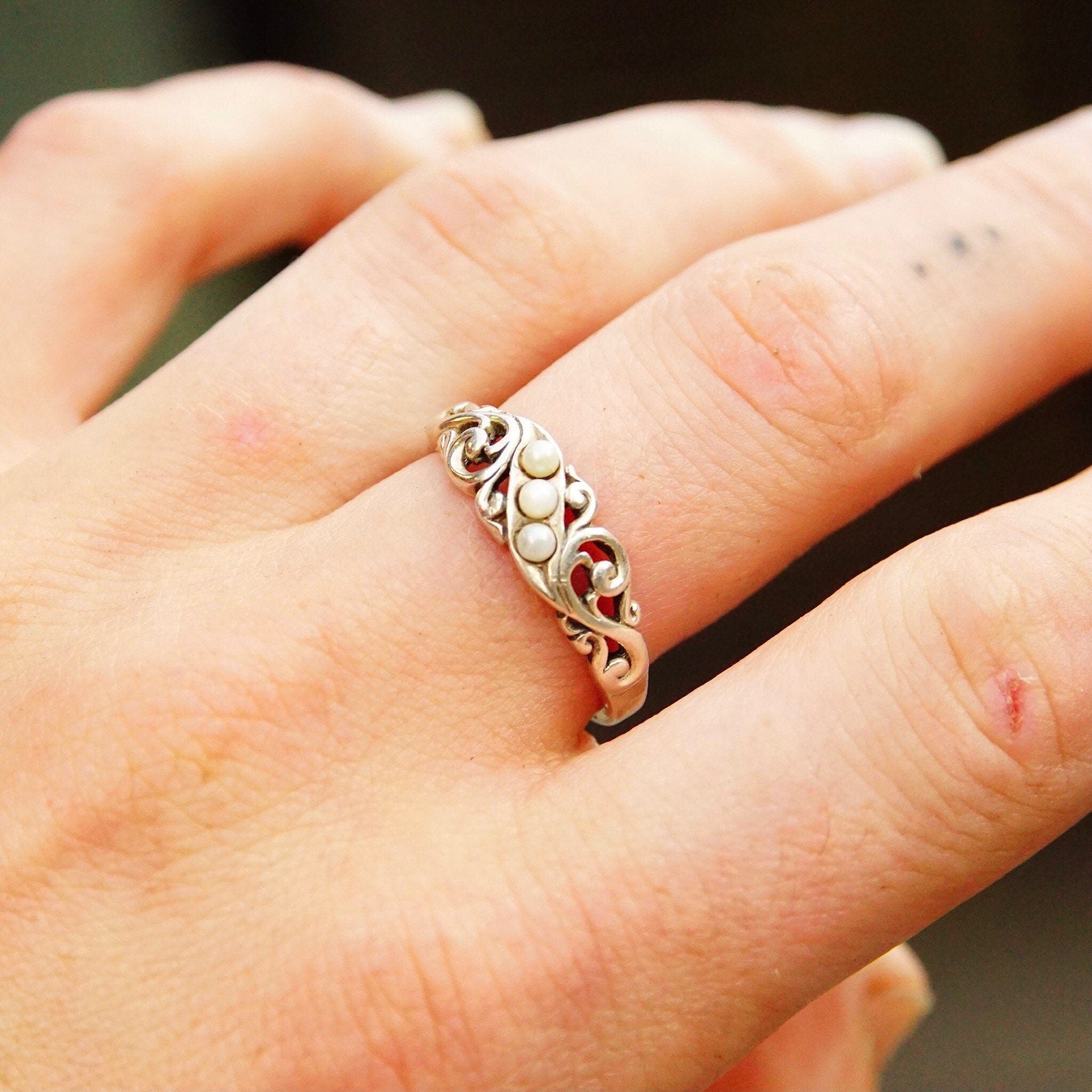 Vintage Kabana Sterling Silver Seed Pearl Ring, Ornate Silver Fleur Ring With 3 Small Accent Pearls, 2.25mm Pearl Seed, Size 9 1/4 US