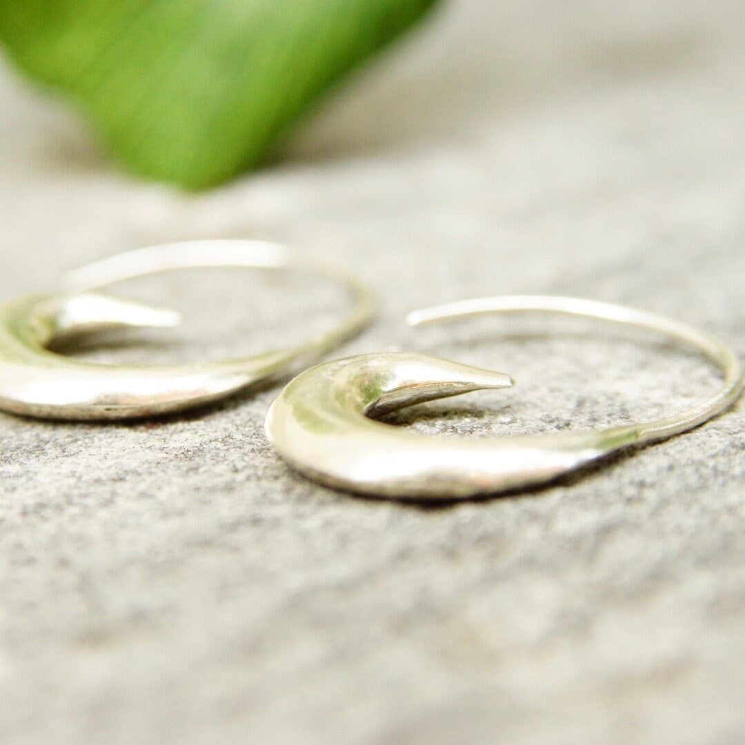 Vintage Modernist Sterling Silver Spiral Earrings, Faux Gauge Earrings, Threaded Silver Swirl Hoops, Minimalist Dangle Earrings, 1 1/4" L