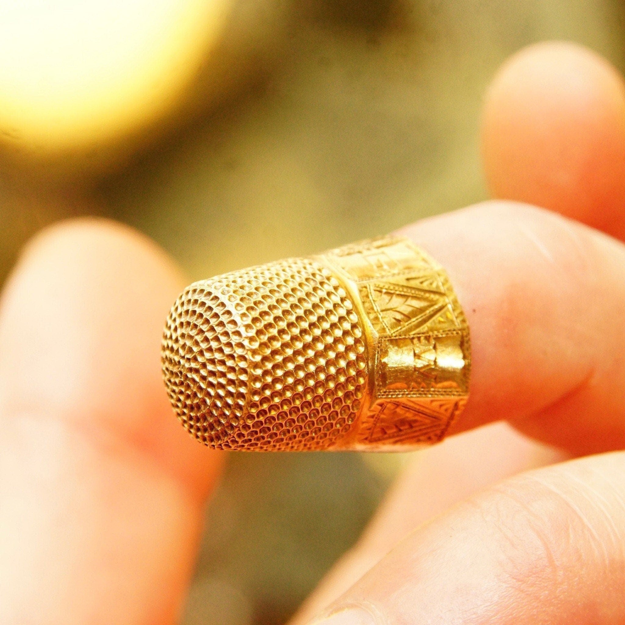 Antique Edwardian 9ct Rose Gold Engraved Thimble, Hand-Etched Designs, Monogramed 'LGW', Stippled Cap, Early 19th Century Sewing Accessories