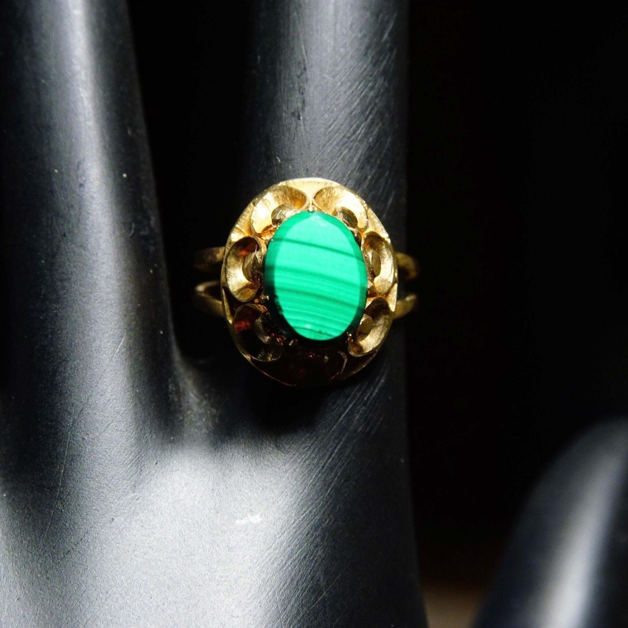 Antique 14K Yellow Gold Malachite Ring