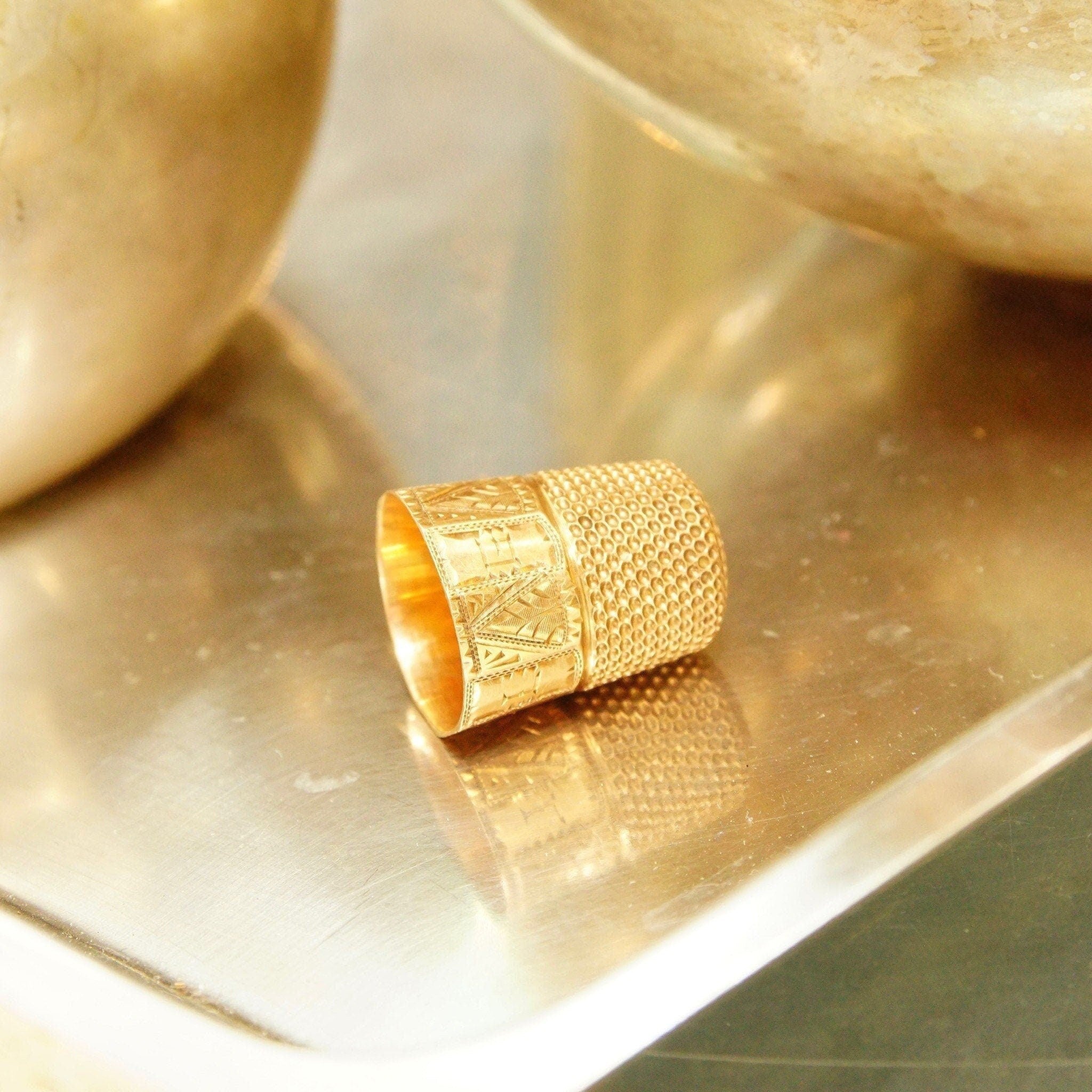 Antique Edwardian 9ct Rose Gold Engraved Thimble, Hand-Etched Designs, Monogramed 'LGW', Stippled Cap, Early 19th Century Sewing Accessories