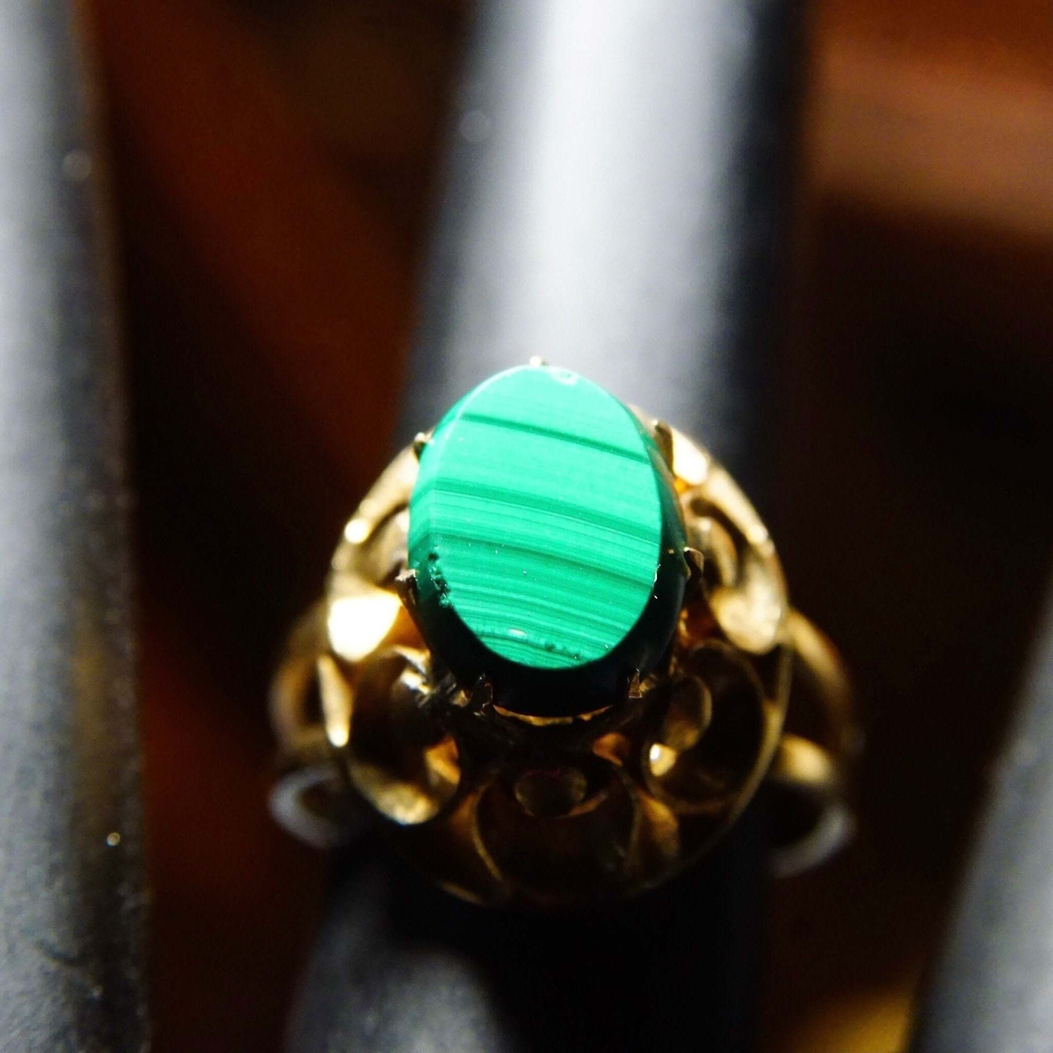 Antique 14K Yellow Gold Malachite Ring