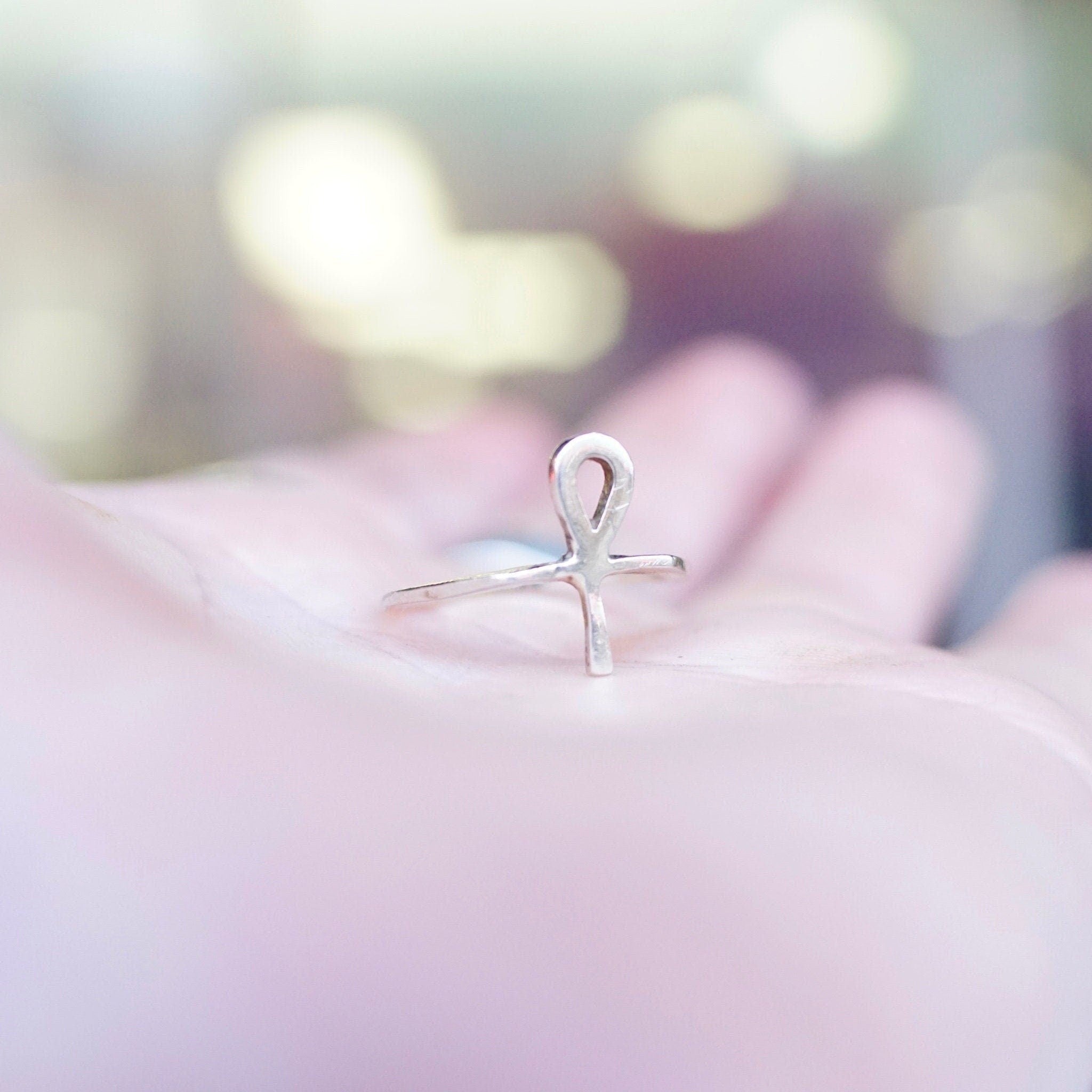 Vintage 14K White Gold Ankh Ring, Egyptian Symbol Of Life Ring, Petite Gold Ring With Ankh Hieroglyph Symbol, Minimalist Jewelry, Size 5 US