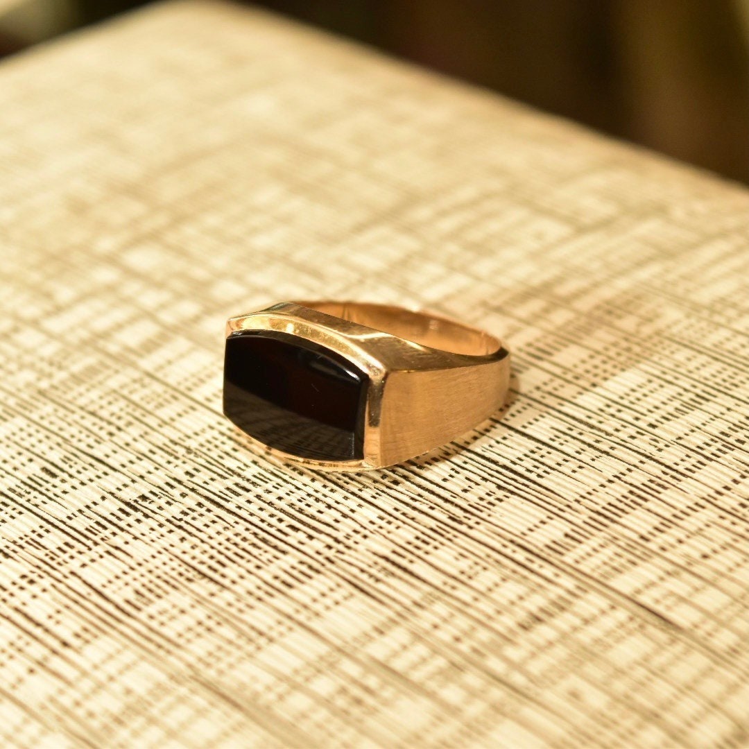 14K Yellow Gold Black Onyx Signet Ring, Sleek Modernist Unisex Gold Ring, Satin & Polished Finish, Size 8 3/4 US