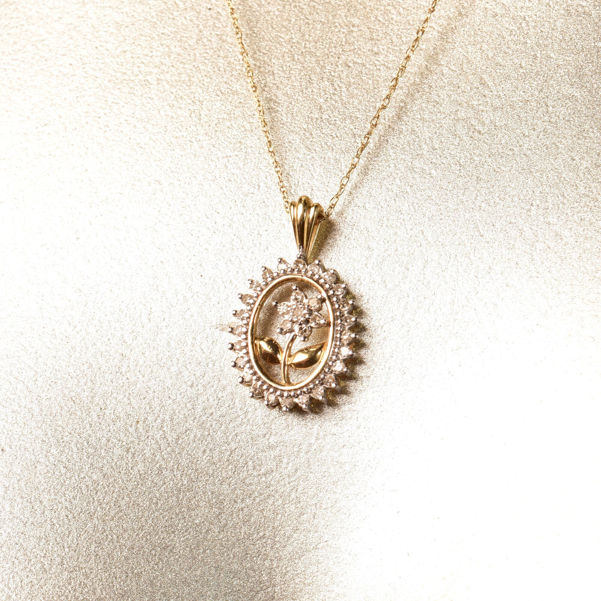 Elegant 10K Diamond Pave Flower Necklace, Two-Tone Diamond Halo Pendant, Art Deco Revival, Estate Jewelry, 19" L