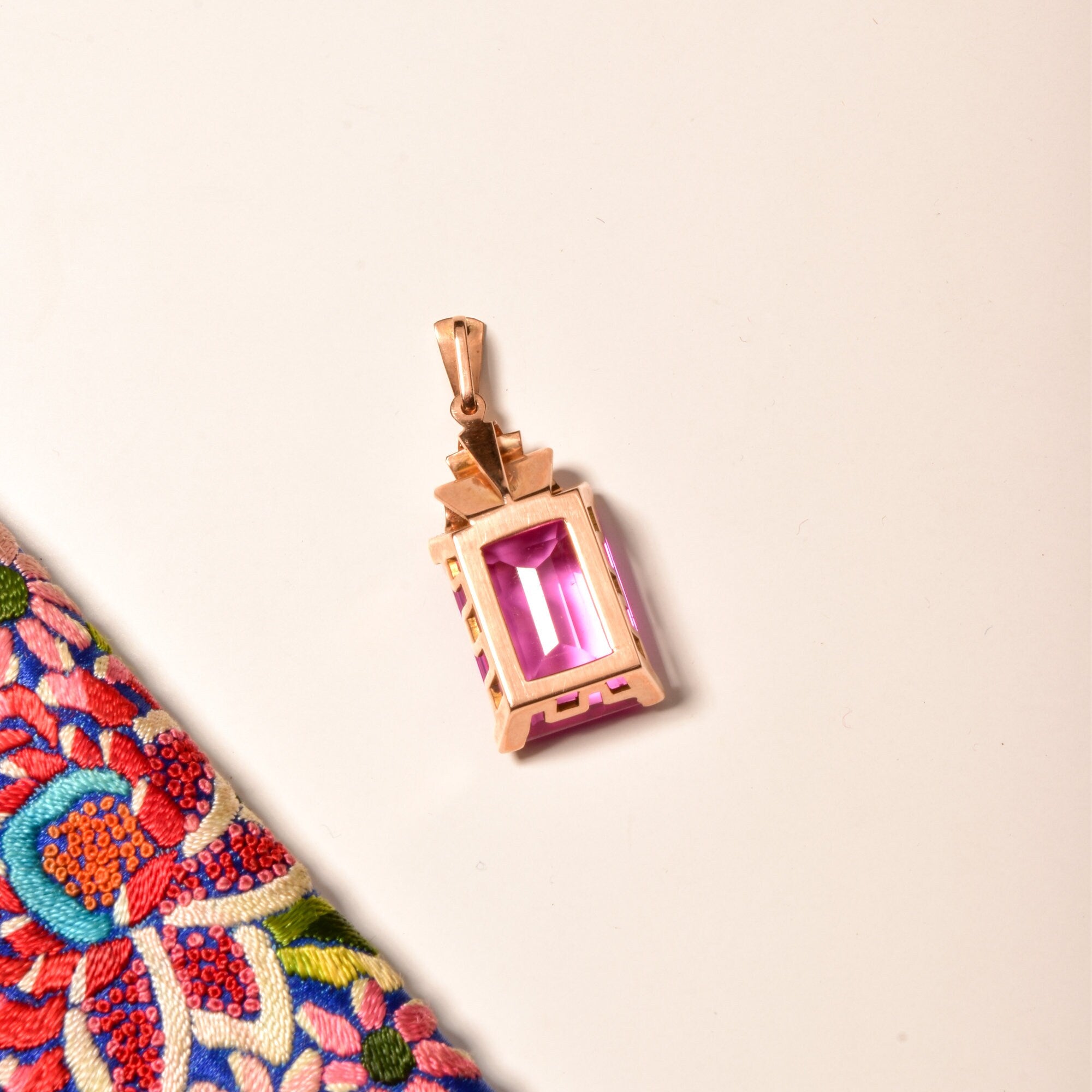 Estate 18K Emerald-Cut Pink Topaz Solitaire Pendant, Geometric Gold Setting, Large Gemstone Pendant, 36mm