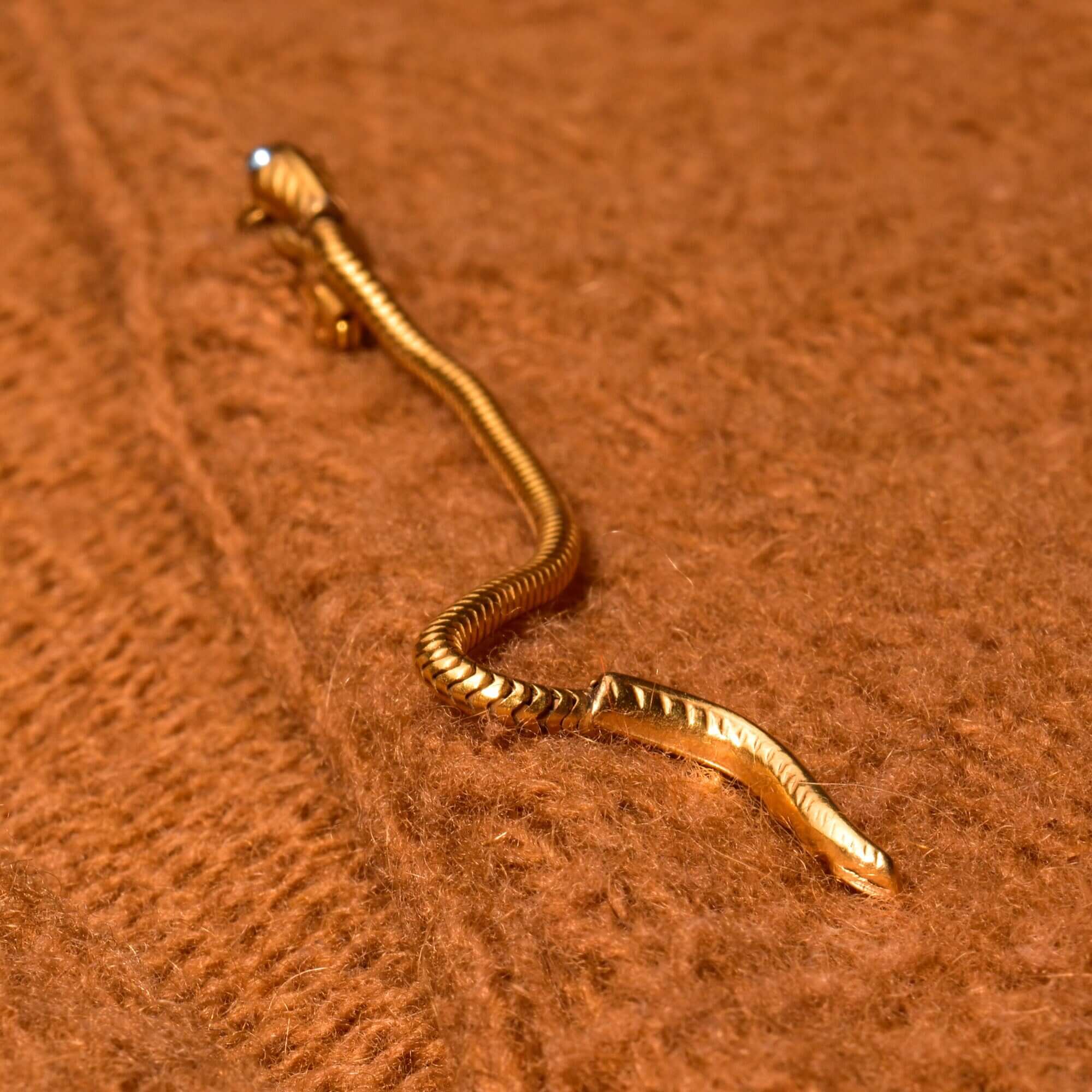 Gold Filled Serpent Snake Chain Tie Pin, Blue Jeweled Eyes, Vintage Sweater-Clip, Estate Jewelry, 9.5cm