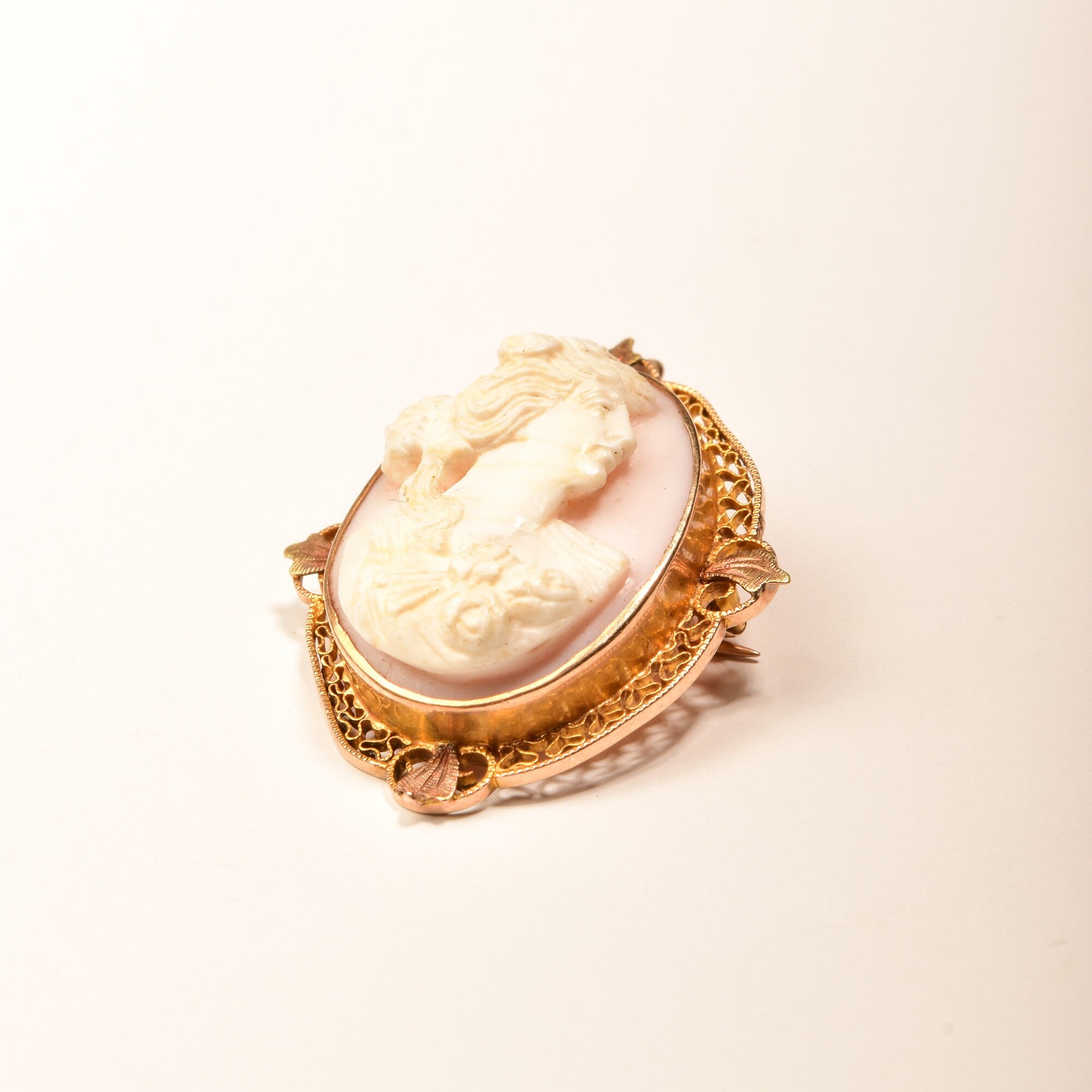 10K Pink Cameo Pendant Brooch Pin, Yellow Gold Filigree Setting, Floral Motifs, Estate Jewelry, 35mm