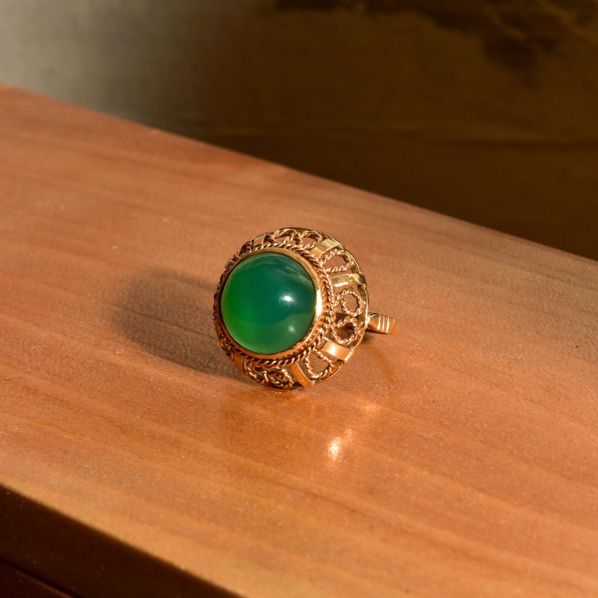 Chrysoprase Bombe Ring In 14K Yellow Gold, Ornate Filigree Designs, Vintage Cocktail Ring, Size 7 US