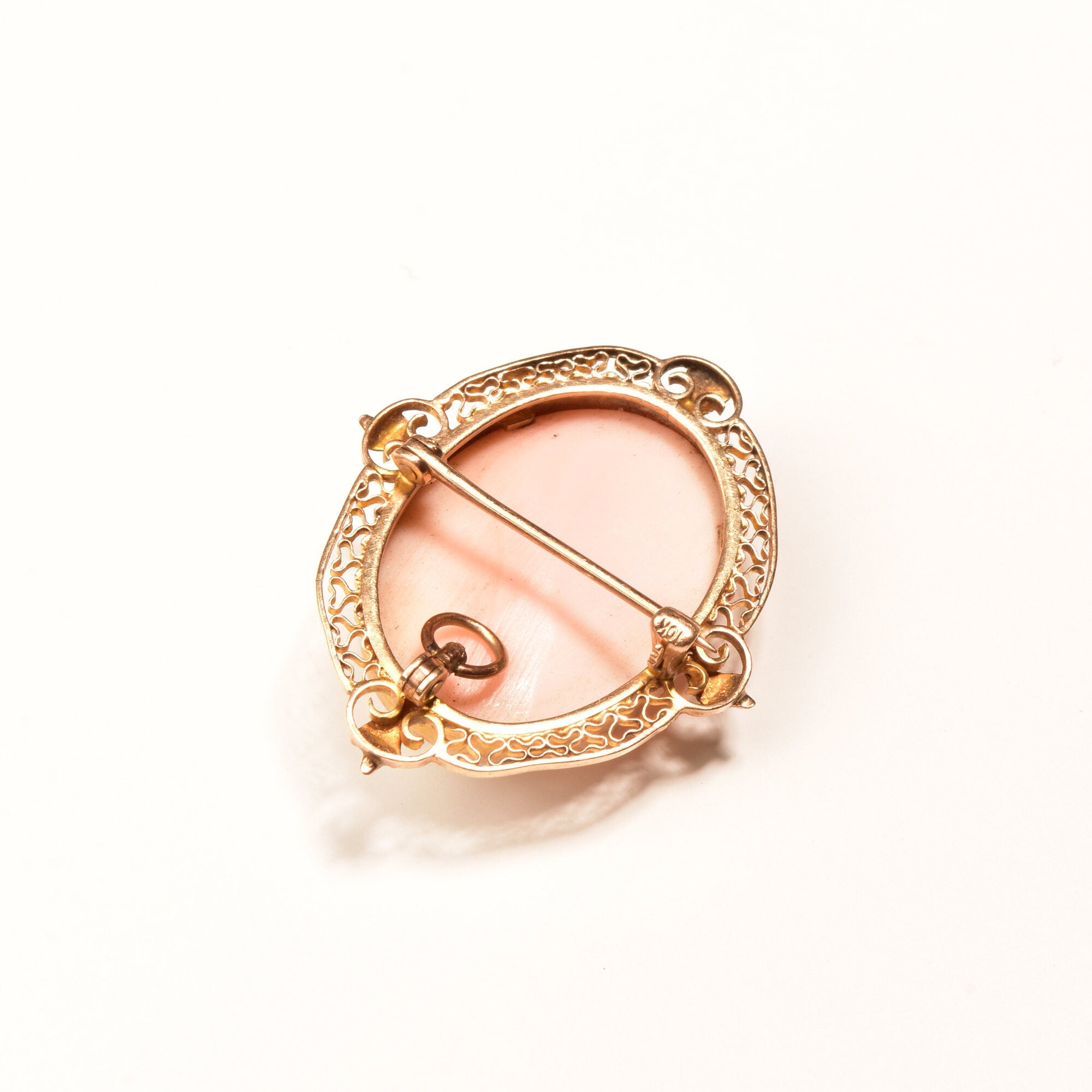 10K Pink Cameo Pendant Brooch Pin, Yellow Gold Filigree Setting, Floral Motifs, Estate Jewelry, 35mm