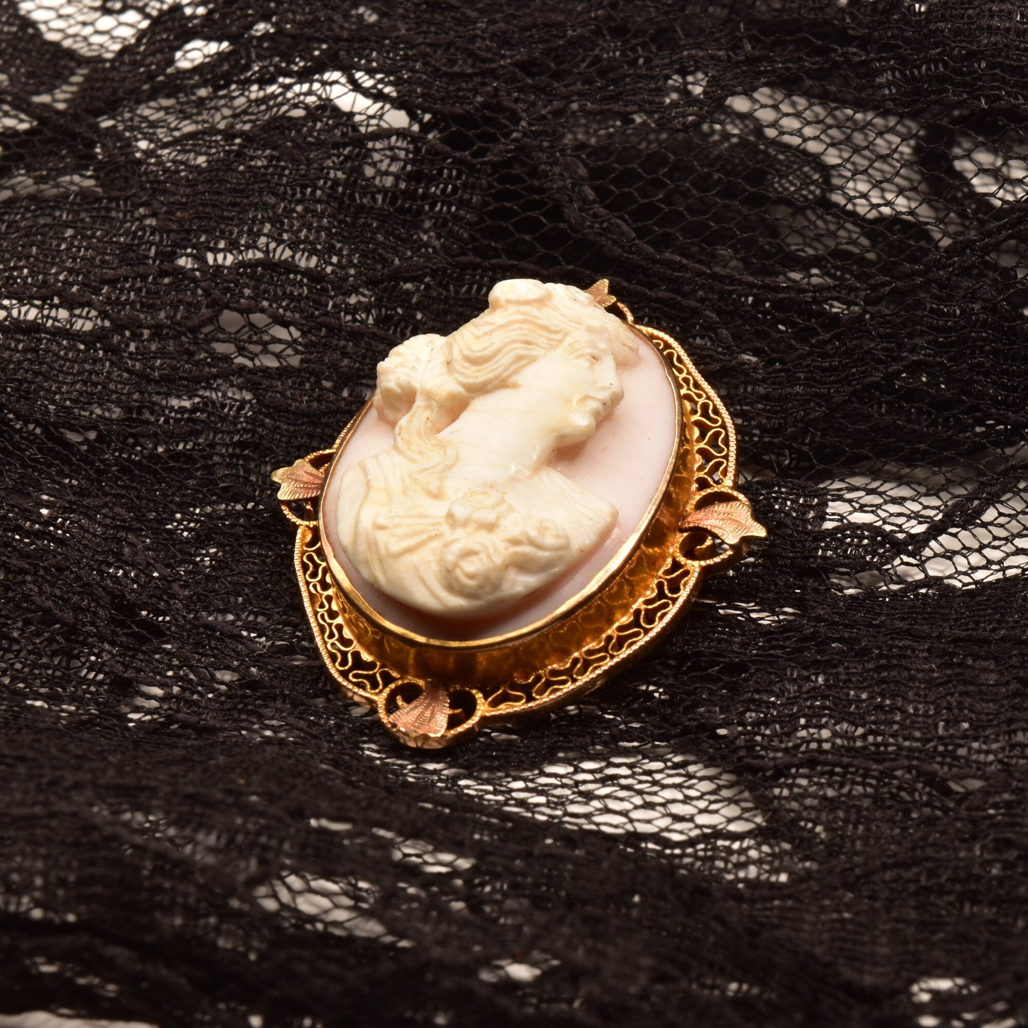10K Pink Cameo Pendant Brooch Pin, Yellow Gold Filigree Setting, Floral Motifs, Estate Jewelry, 35mm