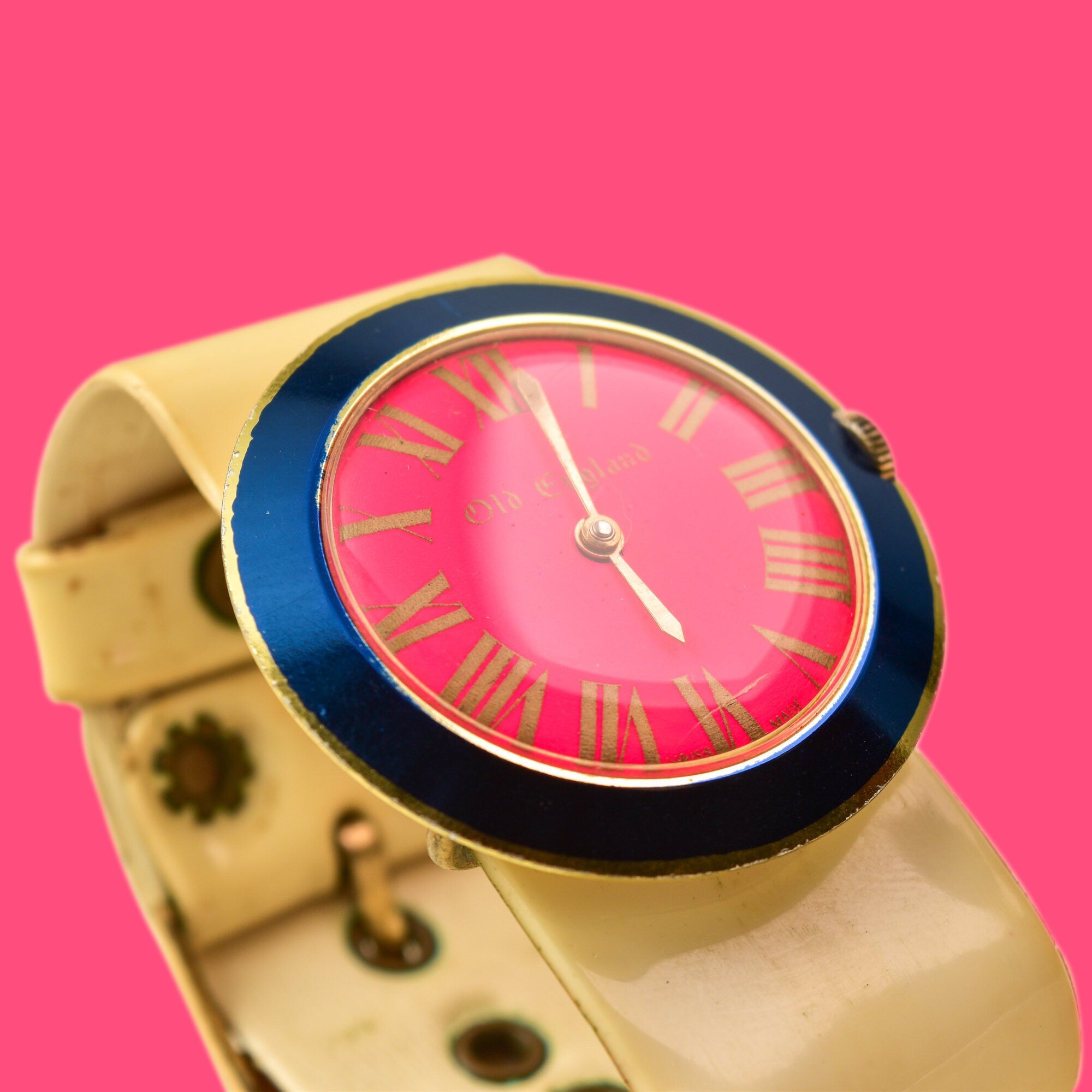 Mod 1967 Old England Pink Blue & Beige Ladies Watch, Adjustable Vinyl Band, Working Condition