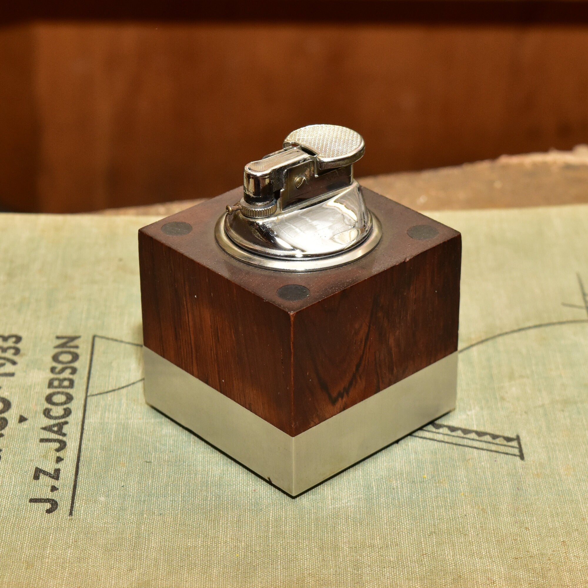 MCM Varaflame "Tivoli" Table Lighter by Ronson, Cube-Shaped Brazilian Rosewood & Brushed Aluminum Desktop Lighter