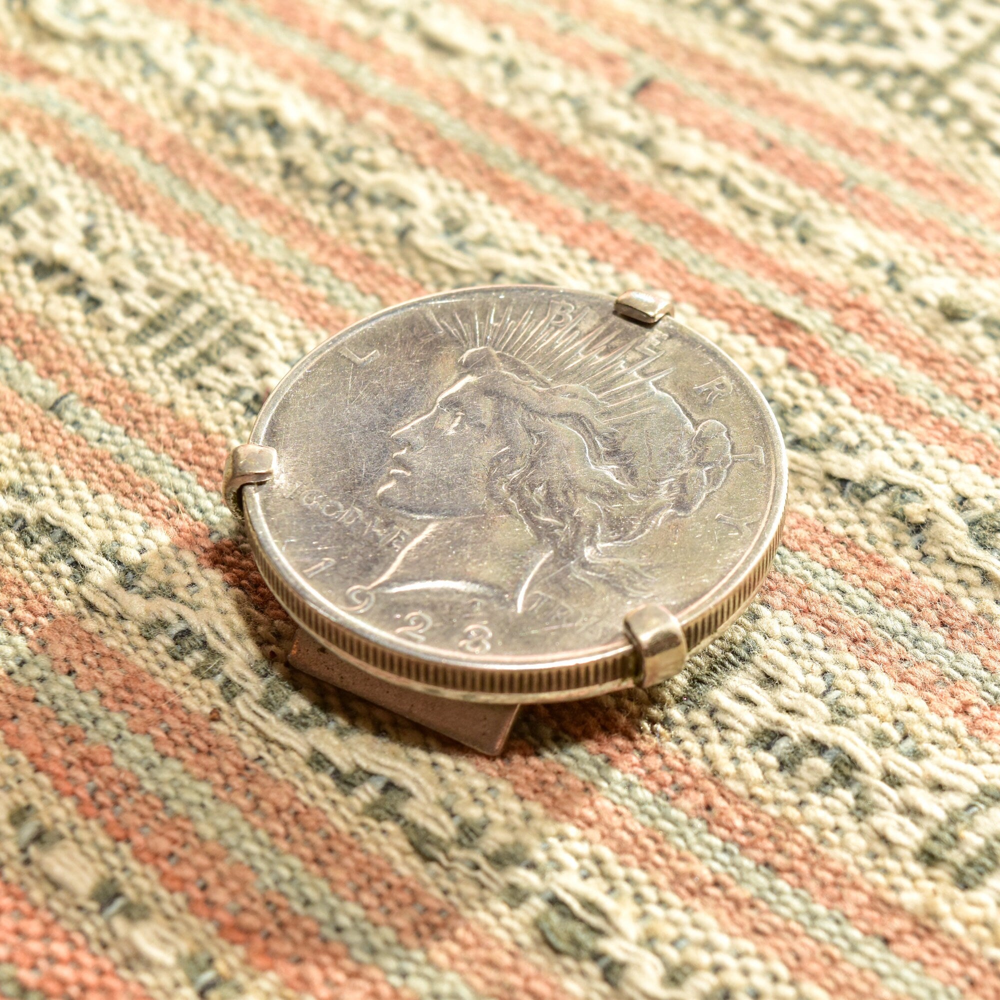 Swank 1923 Peace Silver Dollar Money Clip, Goddess Of Liberty, Vintage Bill Holder, 1.5"