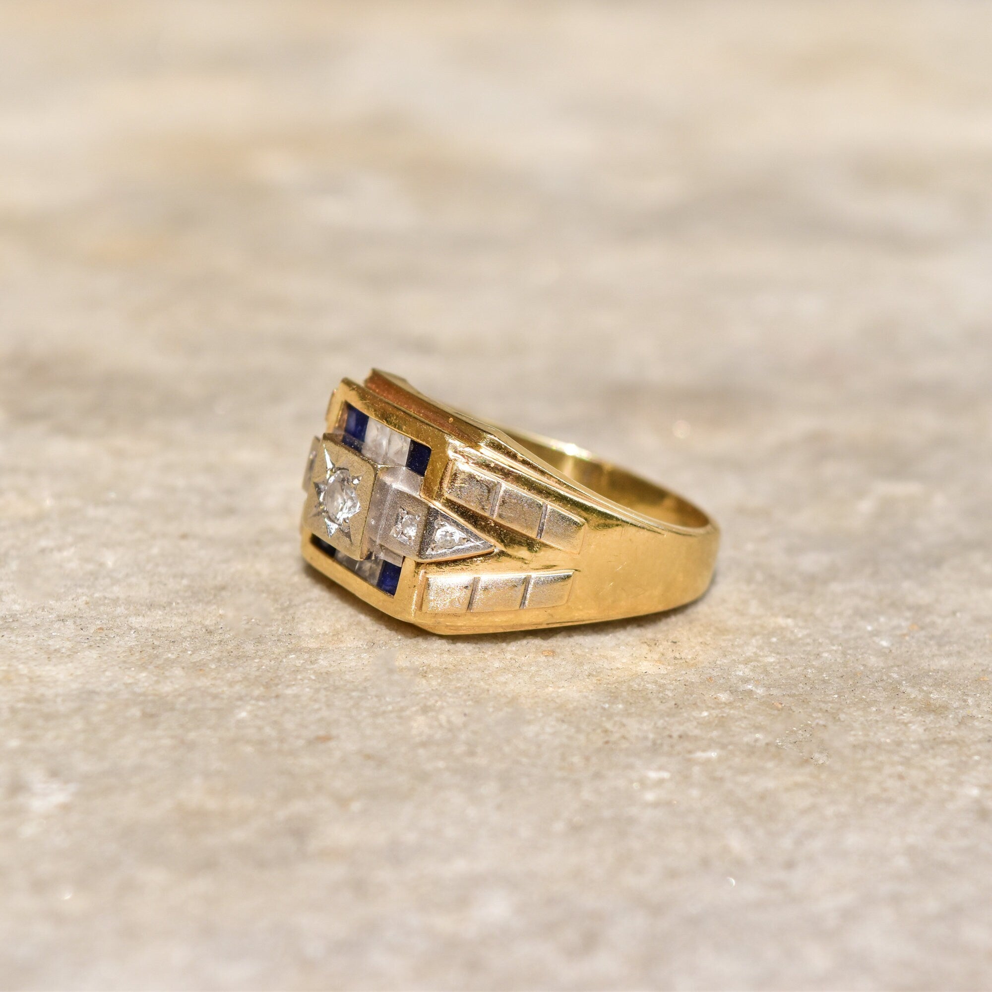 14K yellow gold men's signet ring with diamonds and sapphires in star pattern on two-tone gold setting, estate jewelry, size 12.