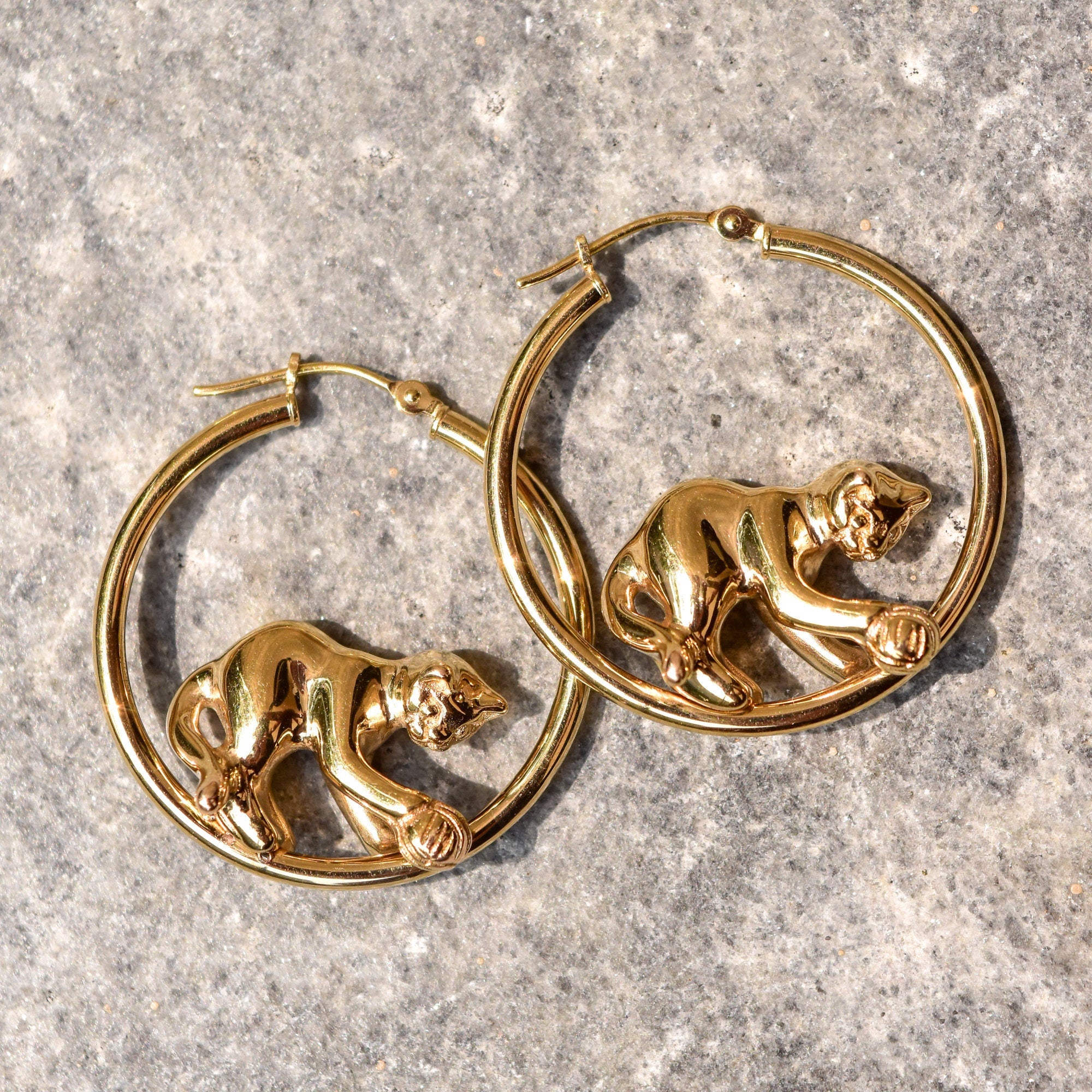 14K Yellow Gold Cat Hoop Earrings, Playing Cat Circle Tube Hoops, Estate Jewelry, 30mm
