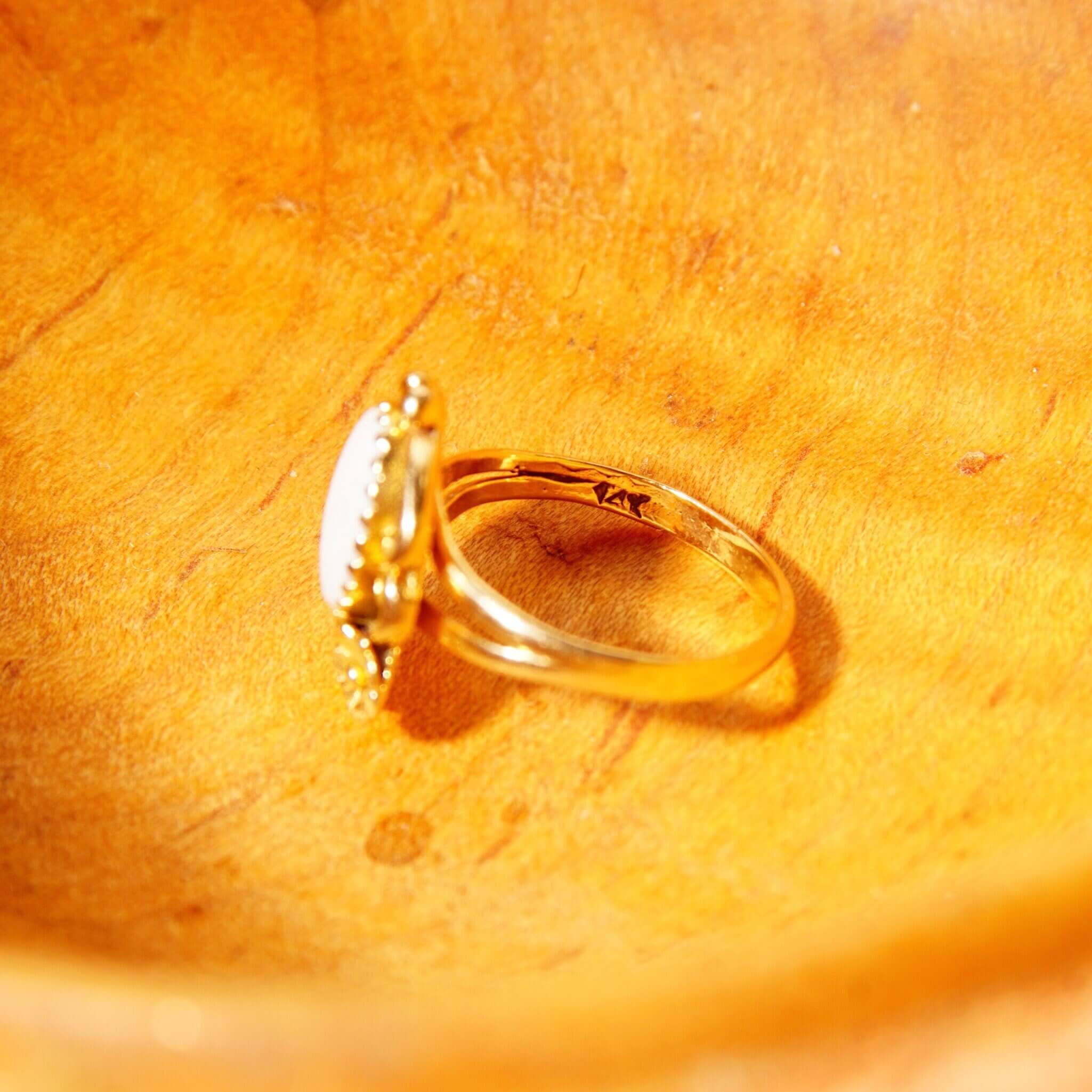 14K Yellow Gold Flower/Leaf Opal Ring