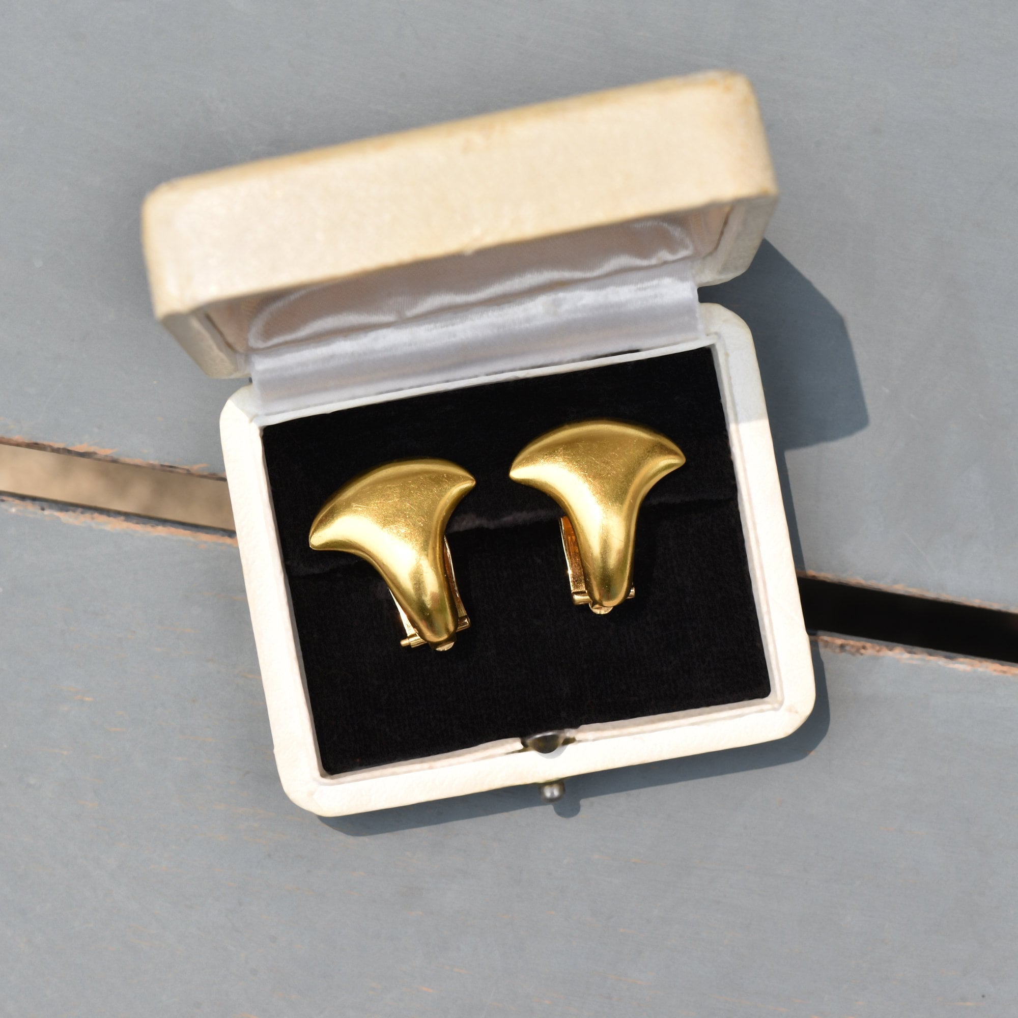 Modernist 18K Yellow Gold Clip-On Earrings, Satin Finish, Estate Jewelry, 25mm