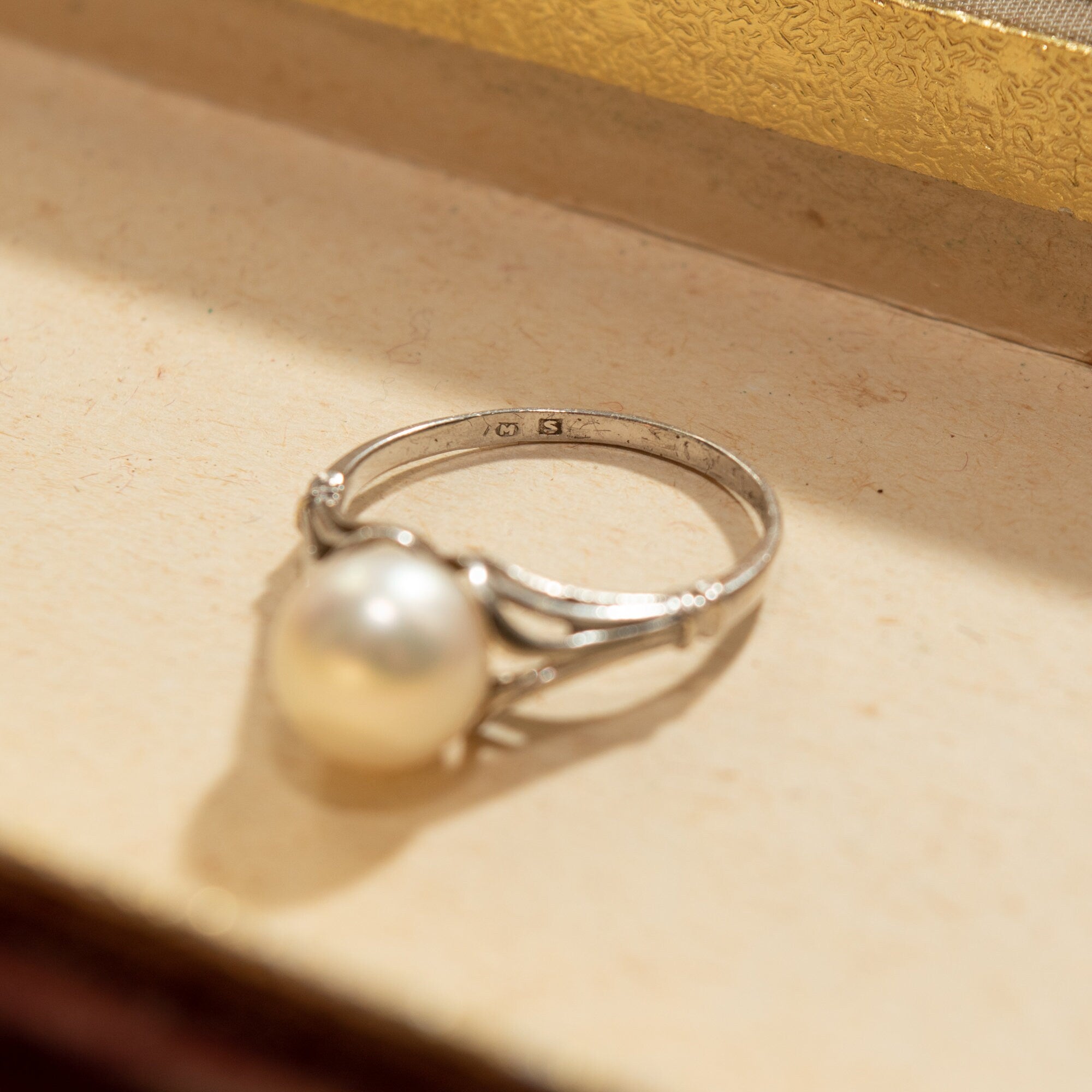 Elegant Sterling Silver Pearl Solitaire Ring, Art Nouveau Style, Estate Jewelry, 7 3/4 US