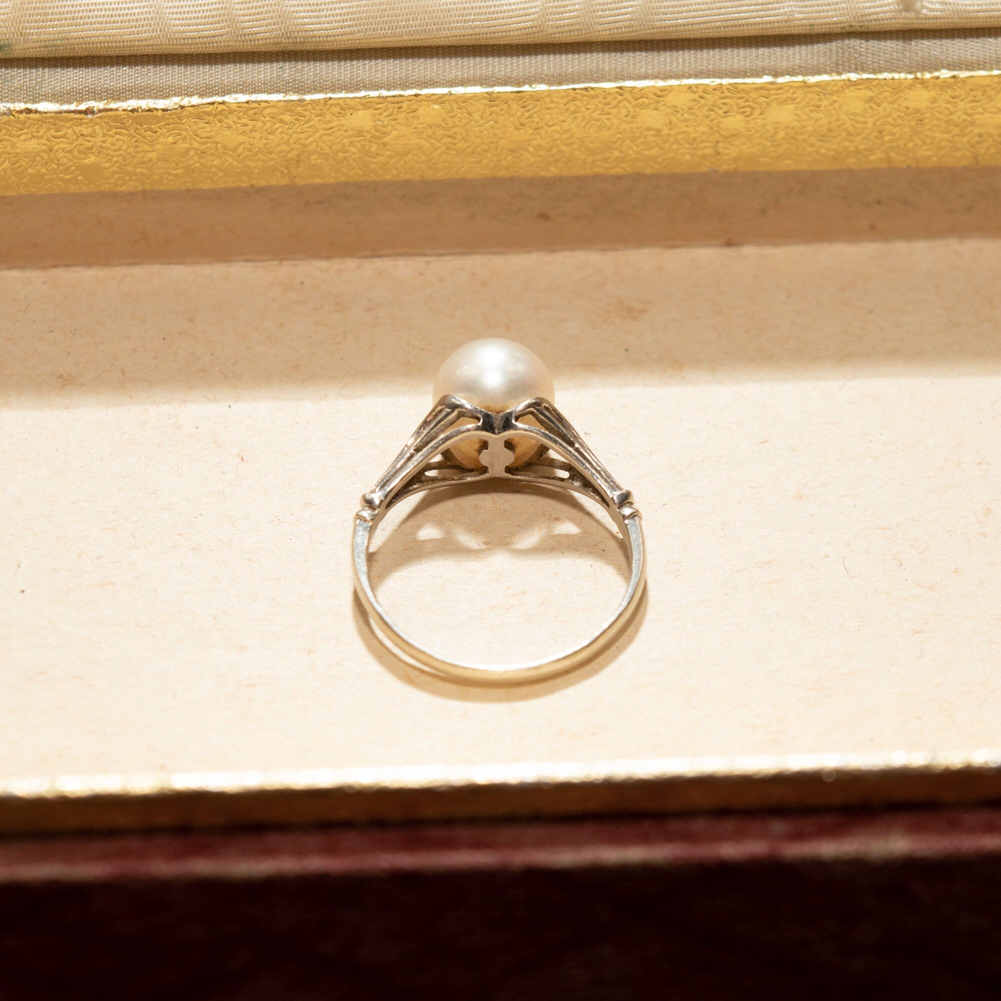 Elegant Sterling Silver Pearl Solitaire Ring, Art Nouveau Style, Estate Jewelry, 7 3/4 US