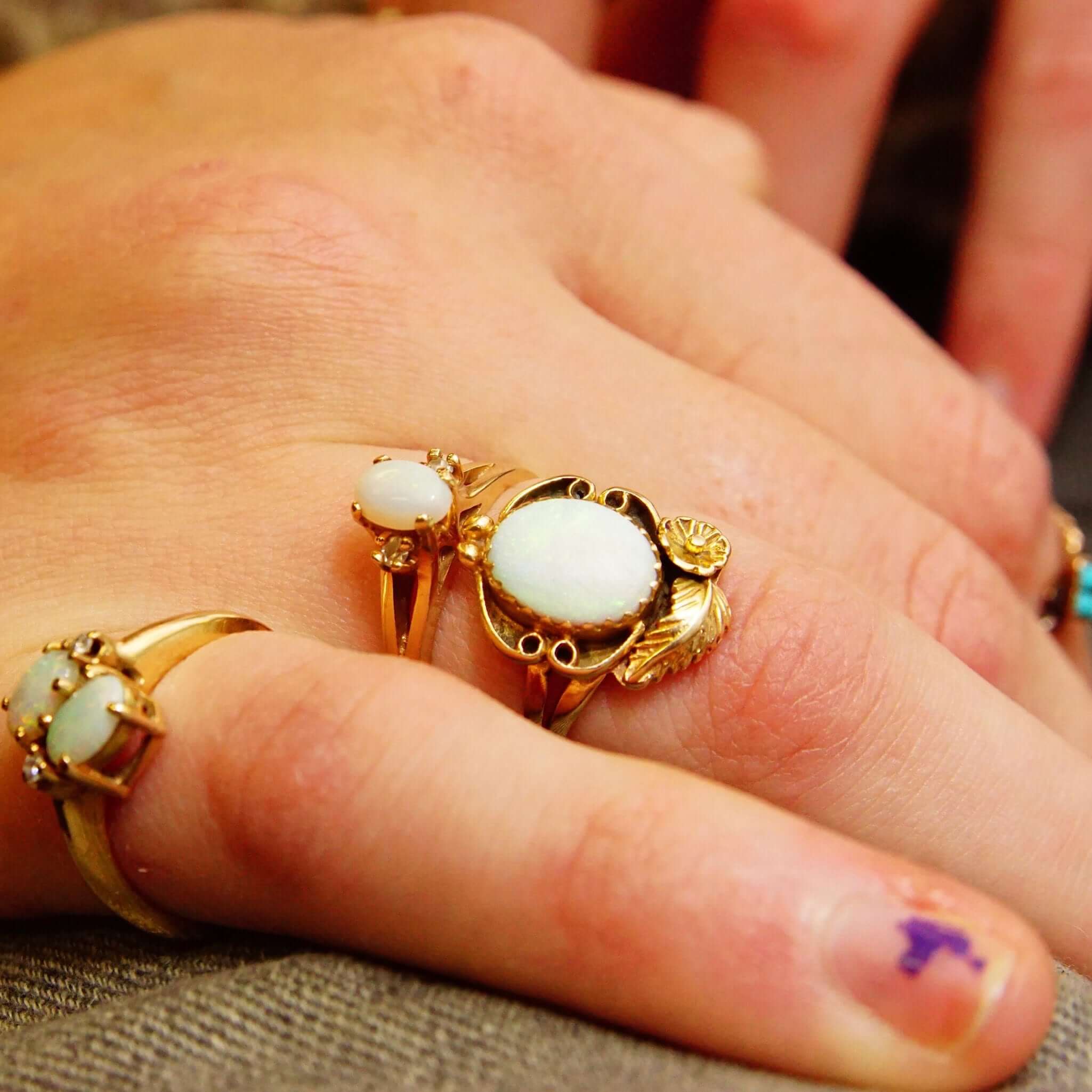 14K Yellow Gold Flower/Leaf Opal Ring