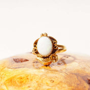 14K Yellow Gold Flower/Leaf Opal Ring