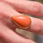 18K Pear Coral Cabochon Ring In Yellow Gold, Teardrop Setting, Statement Ring, Estate Jewelry, 7 3/4 US