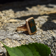 Victorian 14K Bloodstone Signet Ring, Sleek Bevel Cut Stone In Pleated Yellow Gold Setting, Estate Jewelry, 9 3/4 US