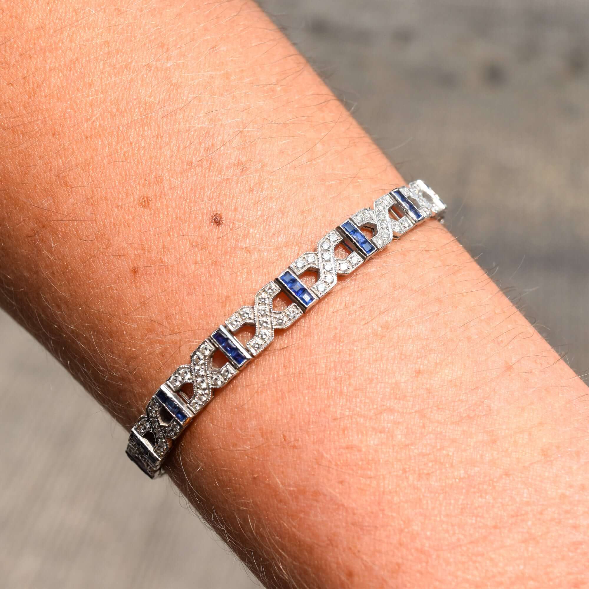 18K White Gold Diamond Sapphire Infinity Link Bracelet