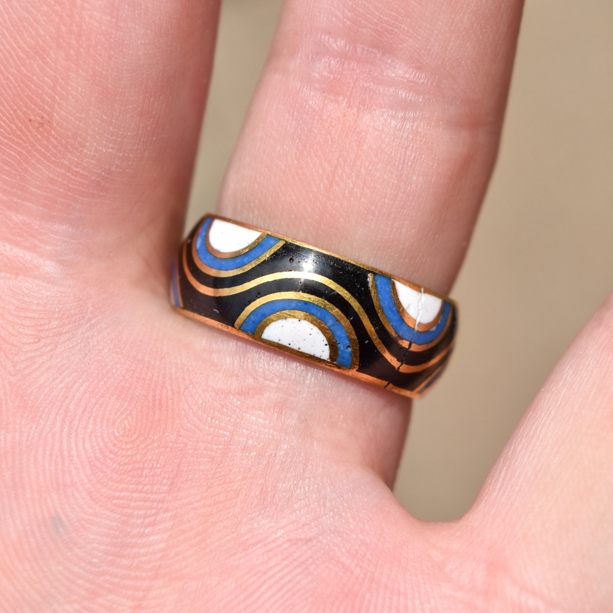 Abstract Cloisonn Enamel Band Ring, Wavy Pattern, Stacking Ring, Estate Jewelry, Size 7 1/2 US