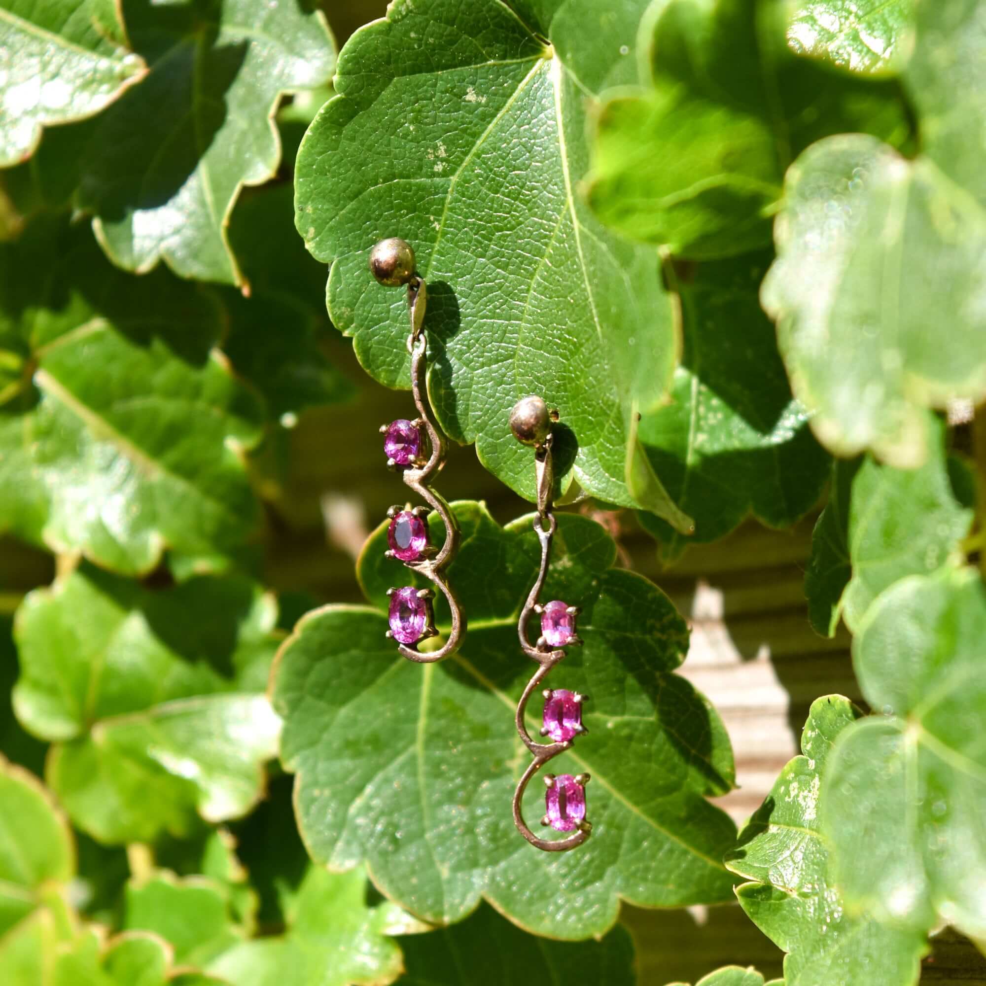 Elegant 14K Pink Tourmaline Pierced Dangle Earrings, Scalloped 3-Stone Earrings, Estate Jewelry, 30mm