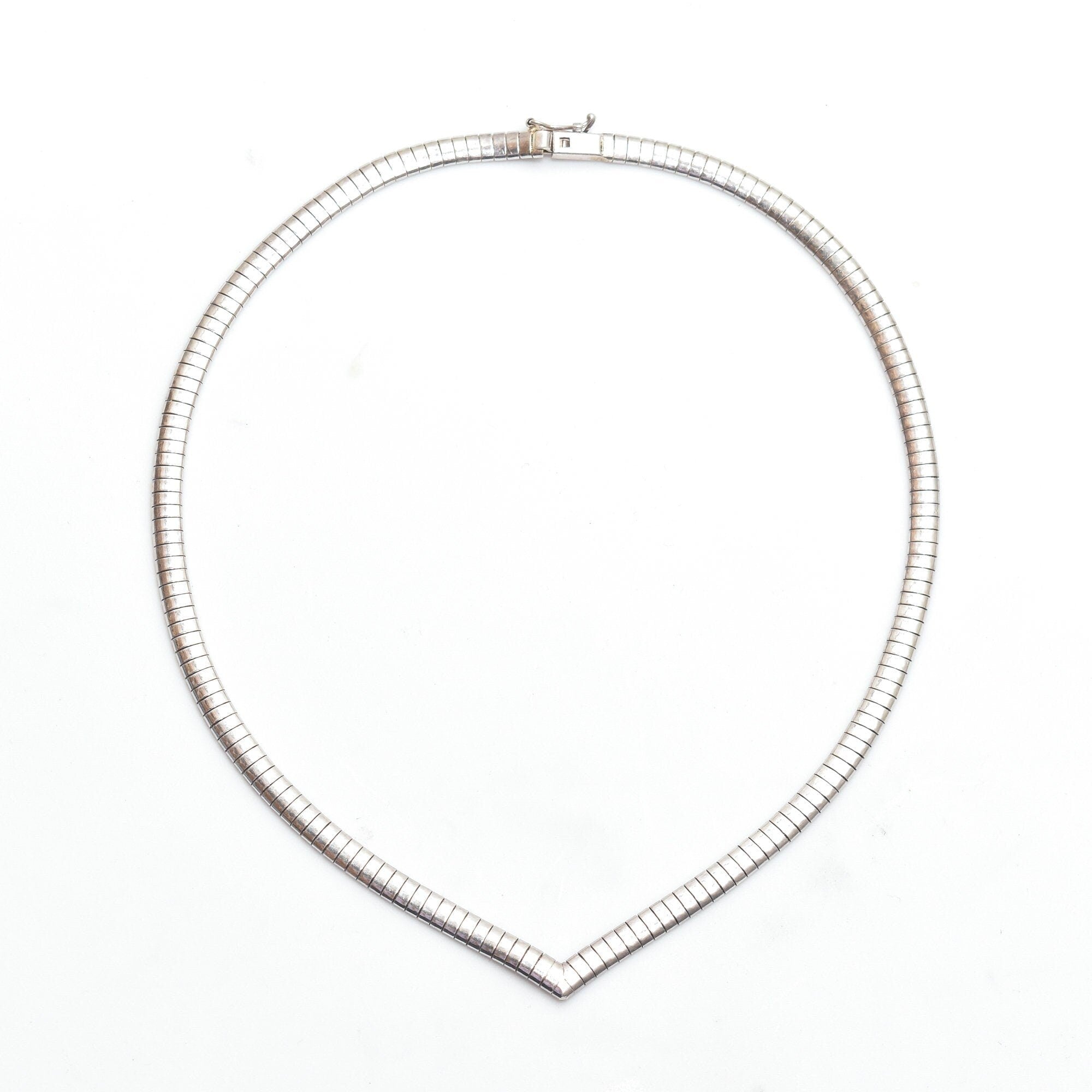 Italian Sterling Silver Chevron Omega Necklace, Modernist V-Shaped Choker, Estate Jewelry, 15.75"