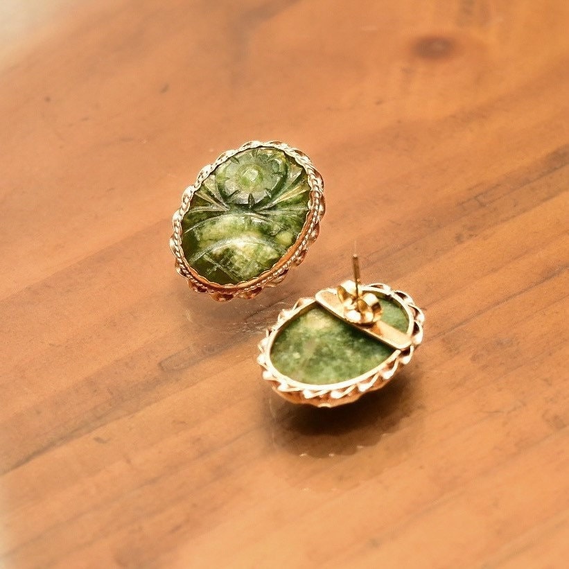 Floral 14K Carved Nephrite Jade Stud Earrings, Yellow Gold Ribbon Setting, Cute Gold Studs, 23mm