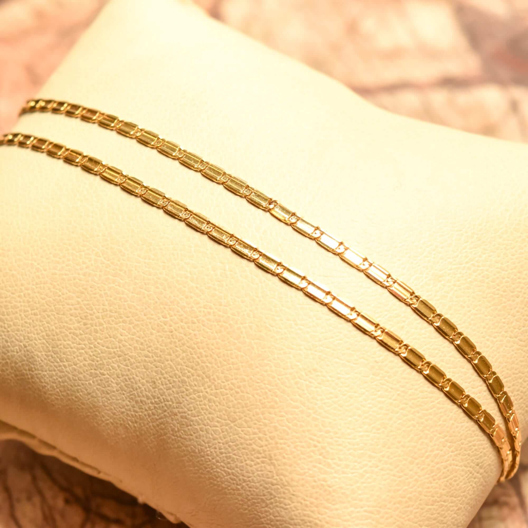 Italian 14K Yellow Gold Chain Necklace, Mariner-Style Link, Unisex Gold Chain, Estate Jewelry, 17.75" L