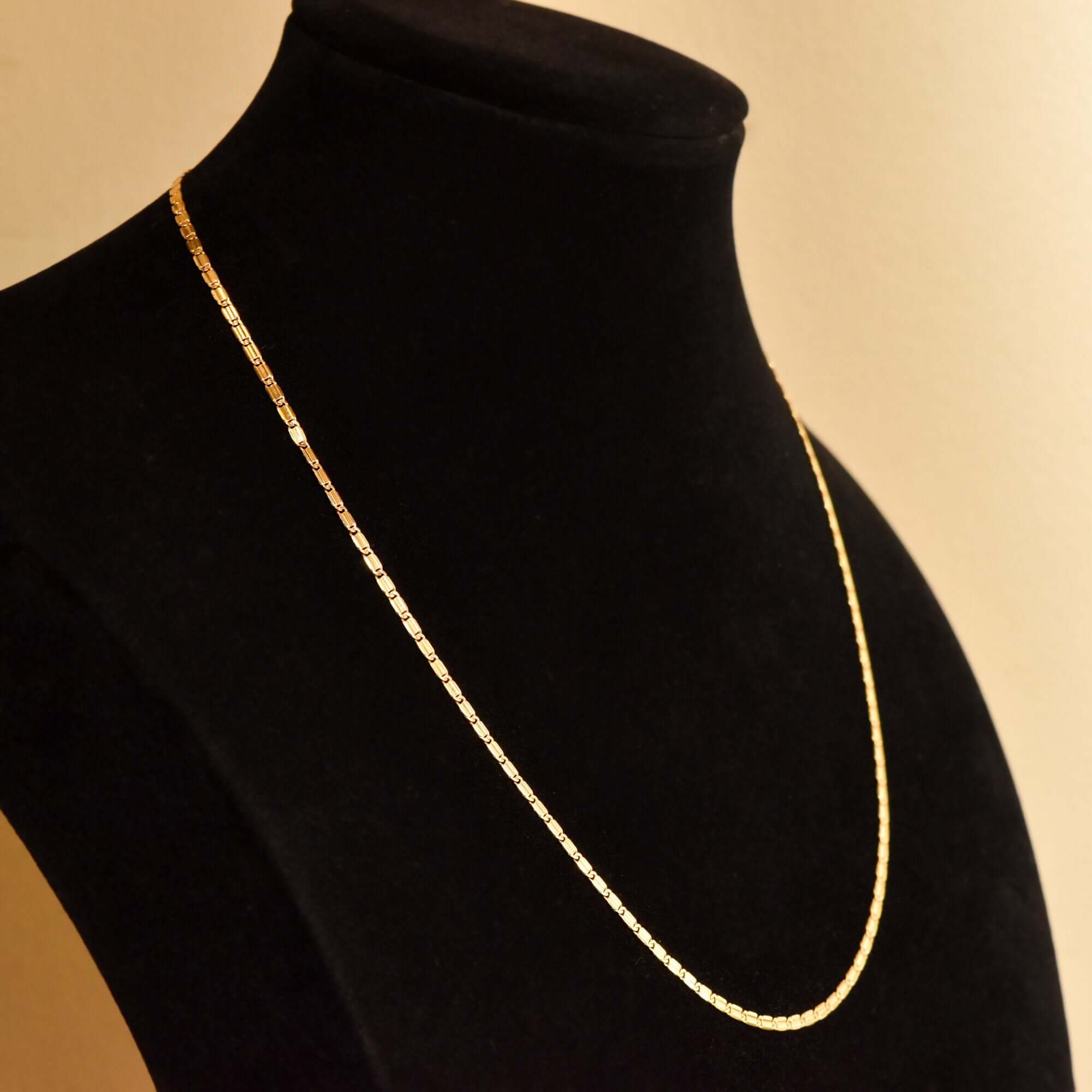 Italian 14K Yellow Gold Chain Necklace, Mariner-Style Link, Unisex Gold Chain, Estate Jewelry, 17.75" L